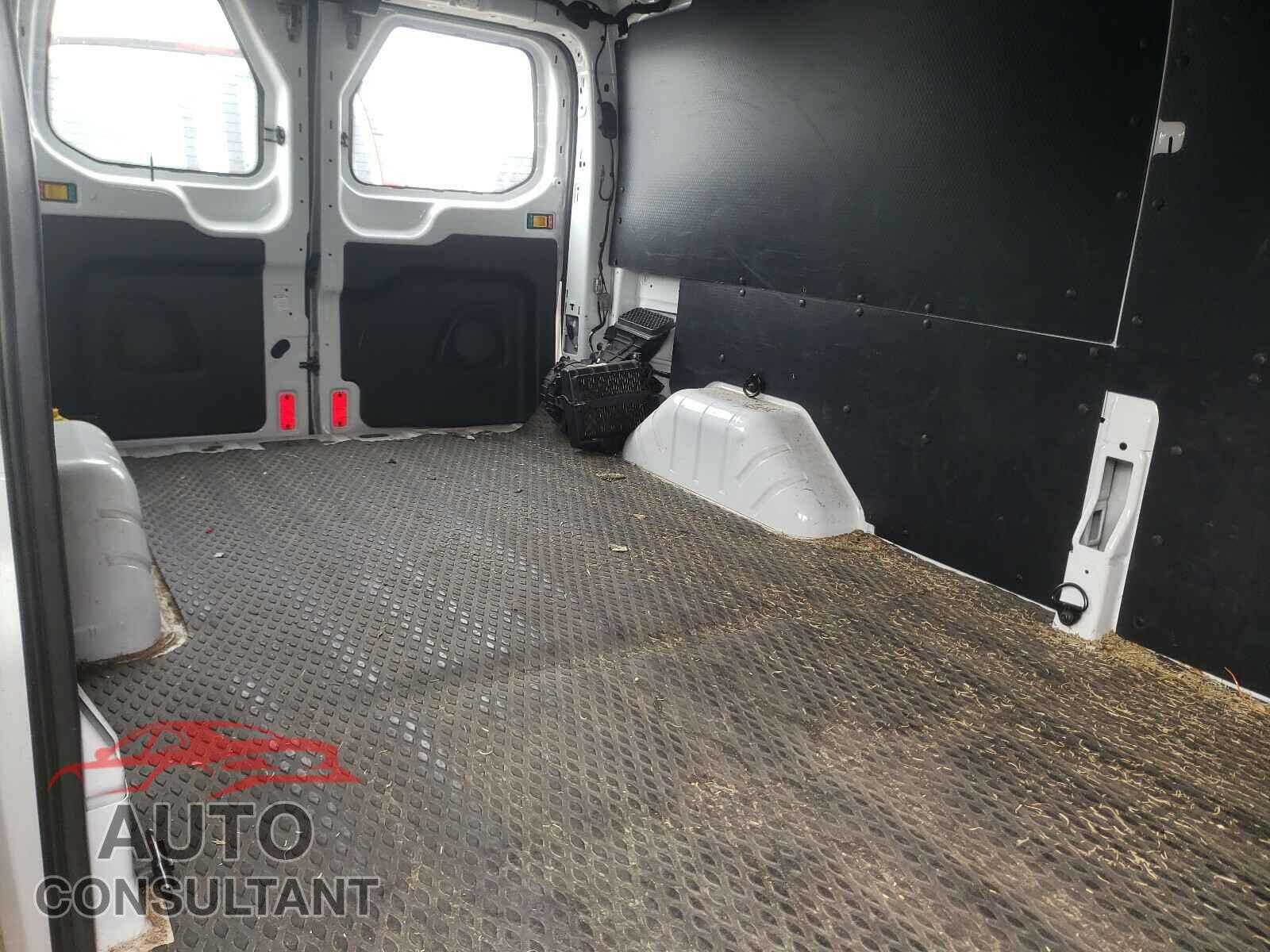 FORD TRANSIT CO 2017 - 1FTYE2YM1HKB18646