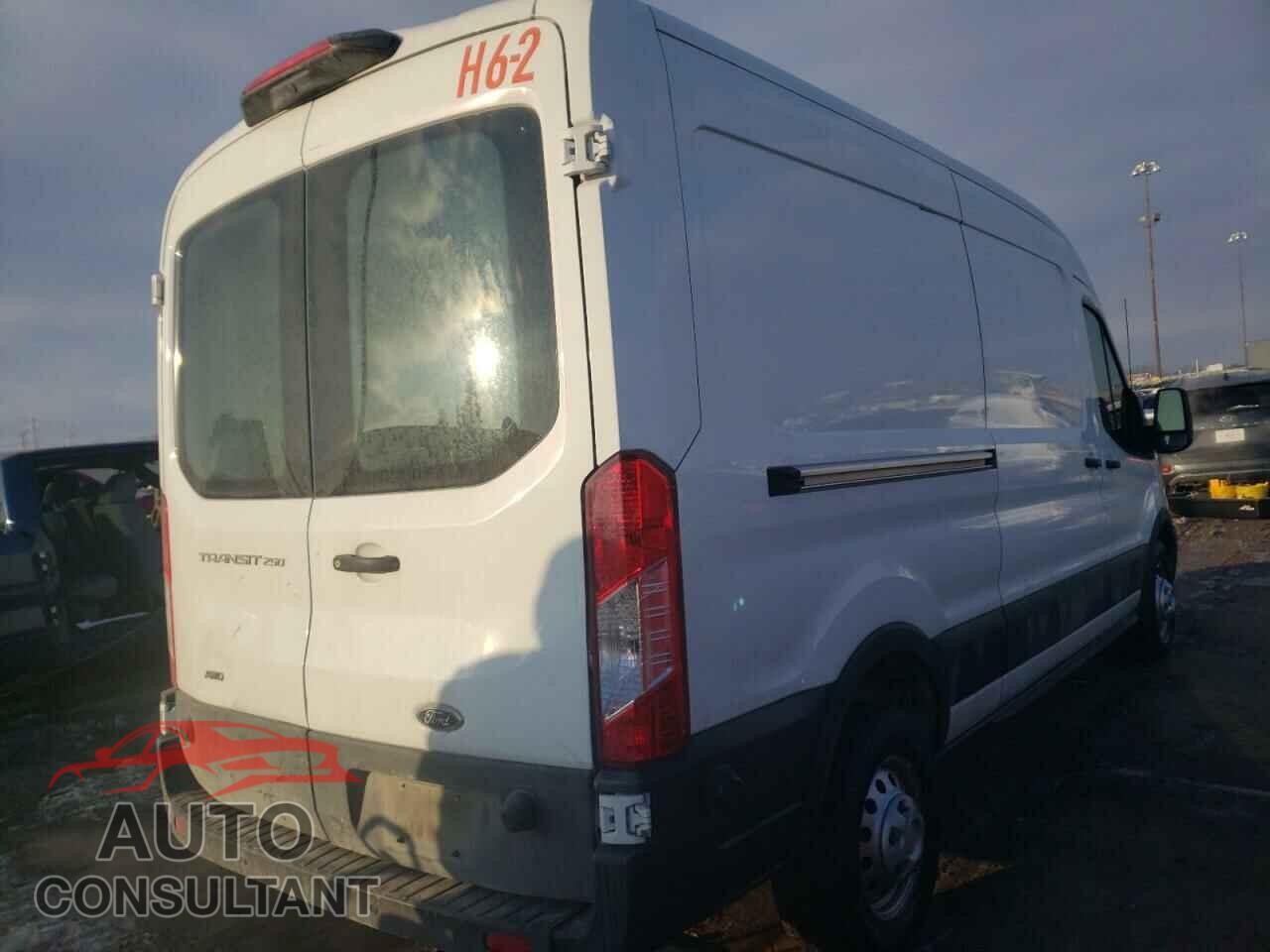 FORD TRANSIT CO 2020 - 1FTBR2C89LKA04195
