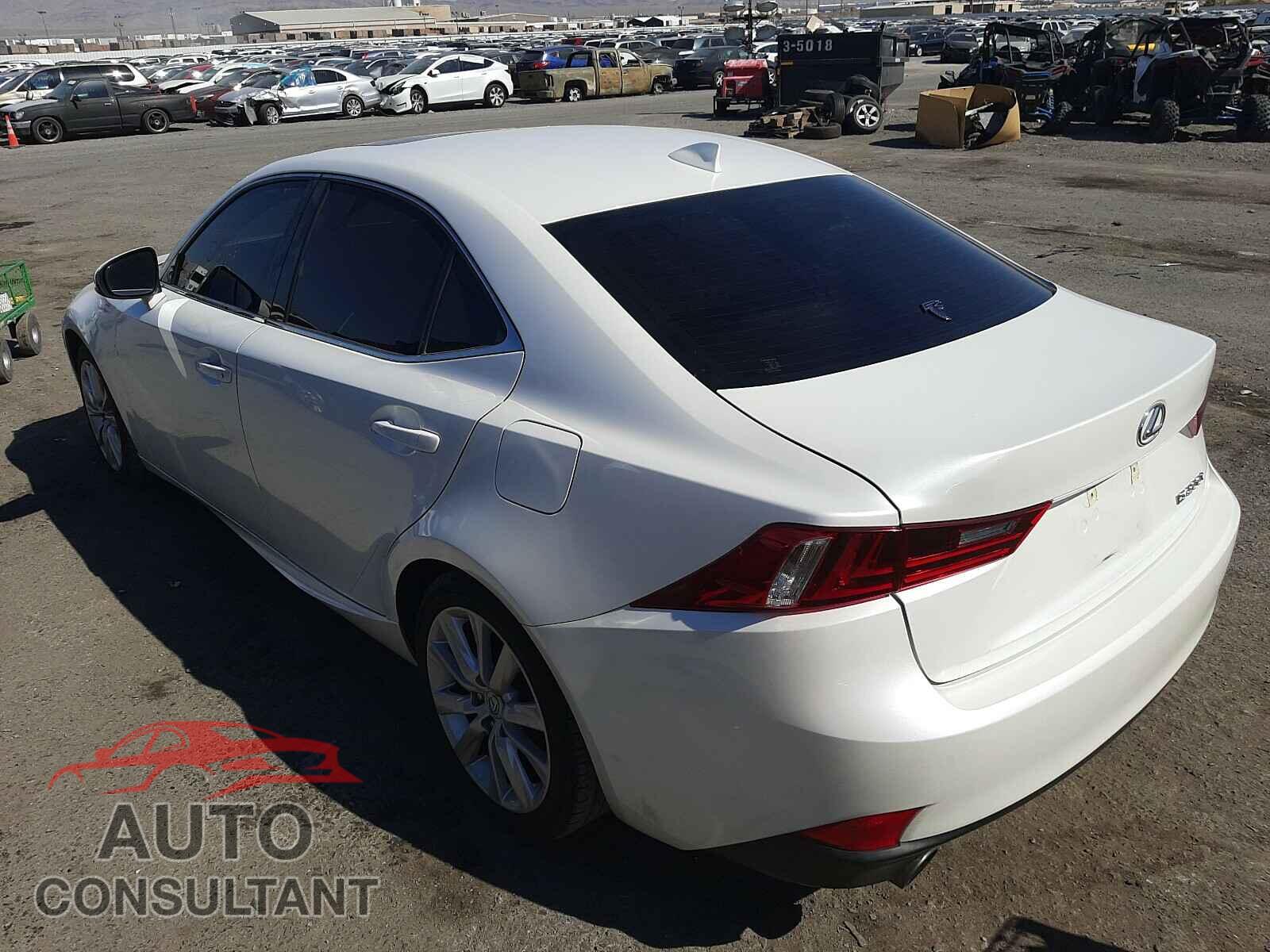 LEXUS IS 2016 - JTHBA1D28G5004574