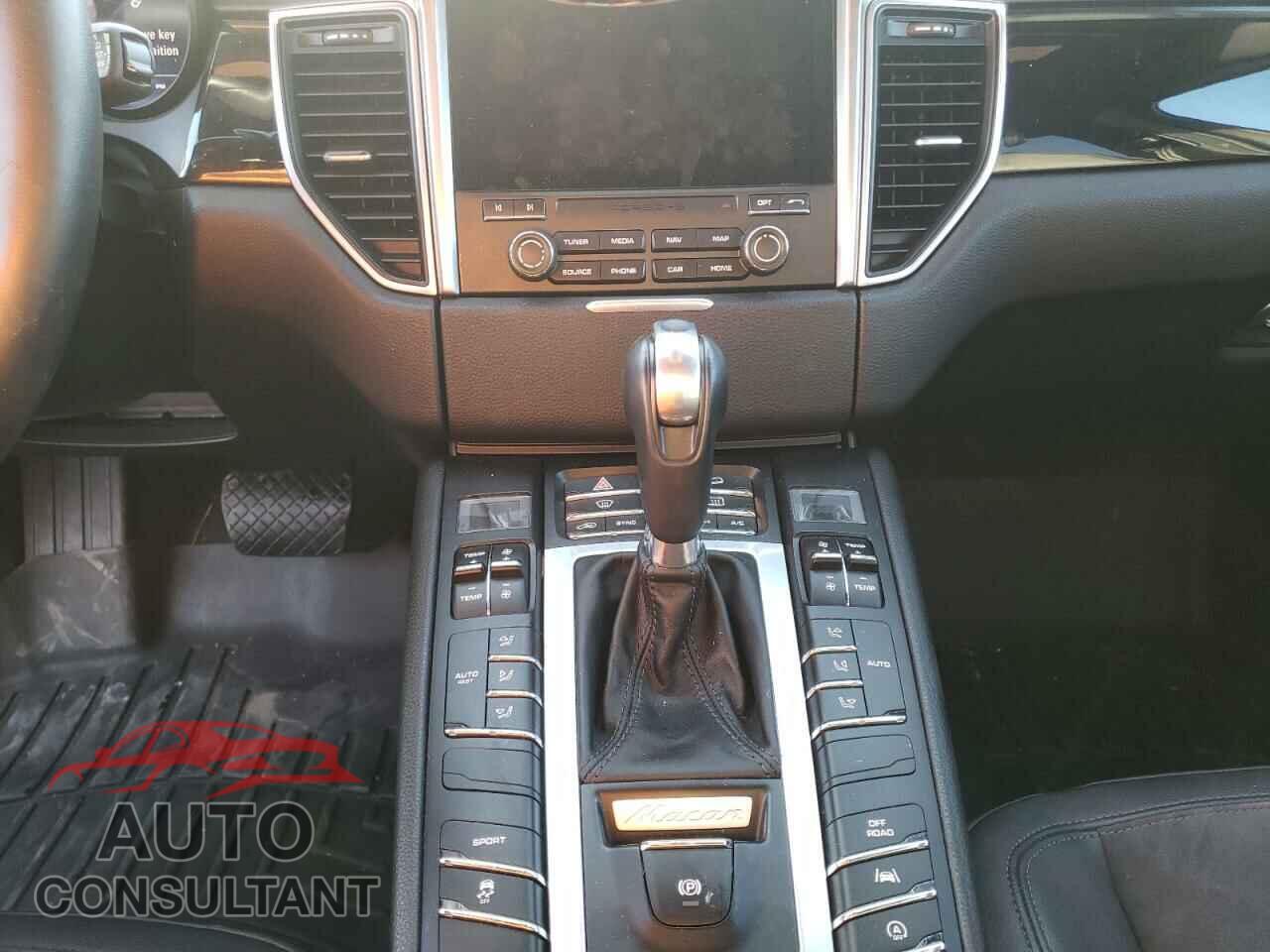 PORSCHE MACAN 2018 - WP1AA2A55JLB23394