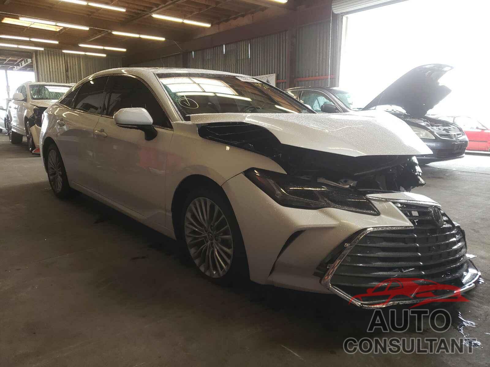 TOYOTA AVALON 2019 - 4T1BZ1FB8KU019125