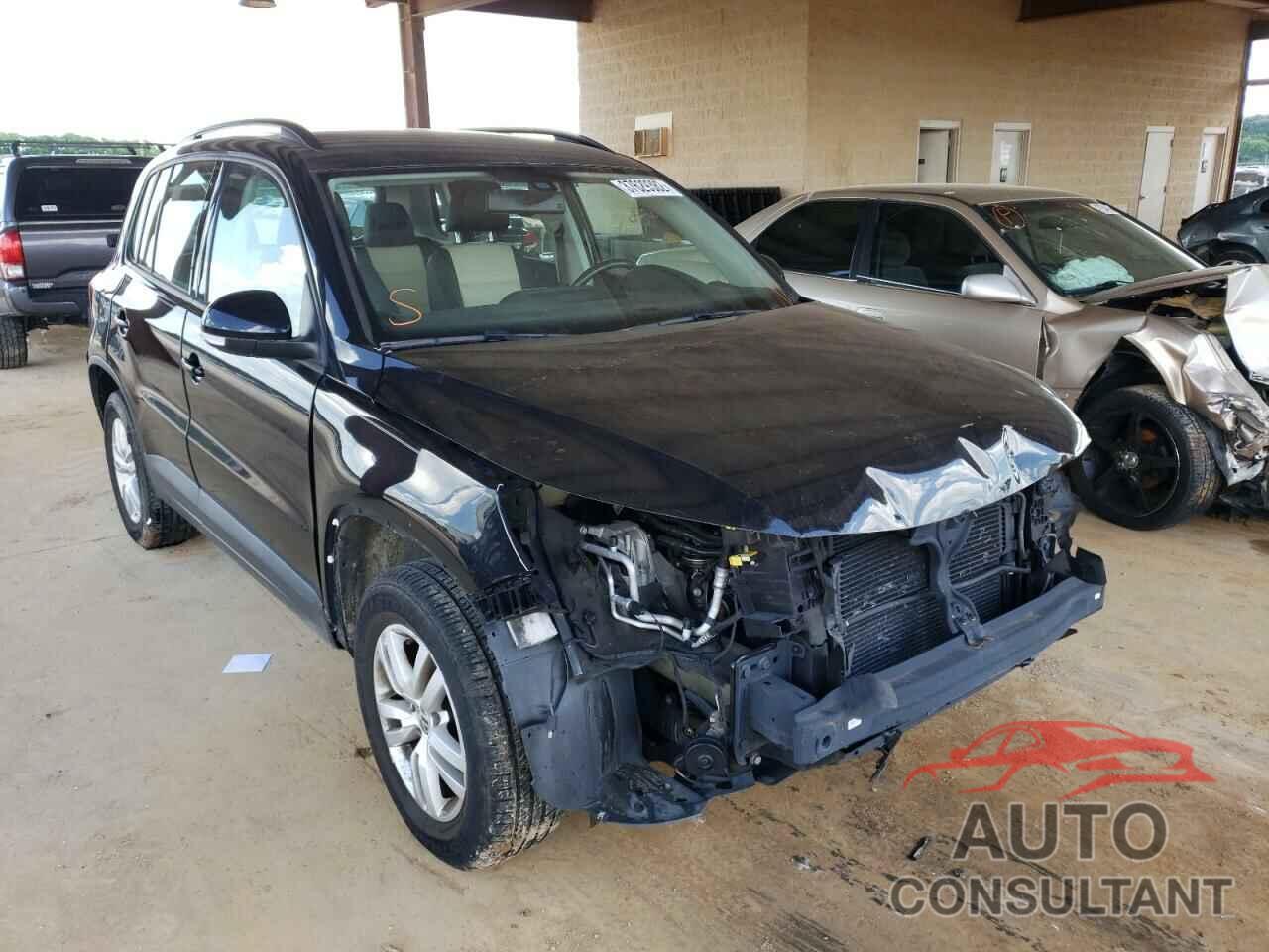 VOLKSWAGEN TIGUAN 2016 - WVGAV7AX2GW592479