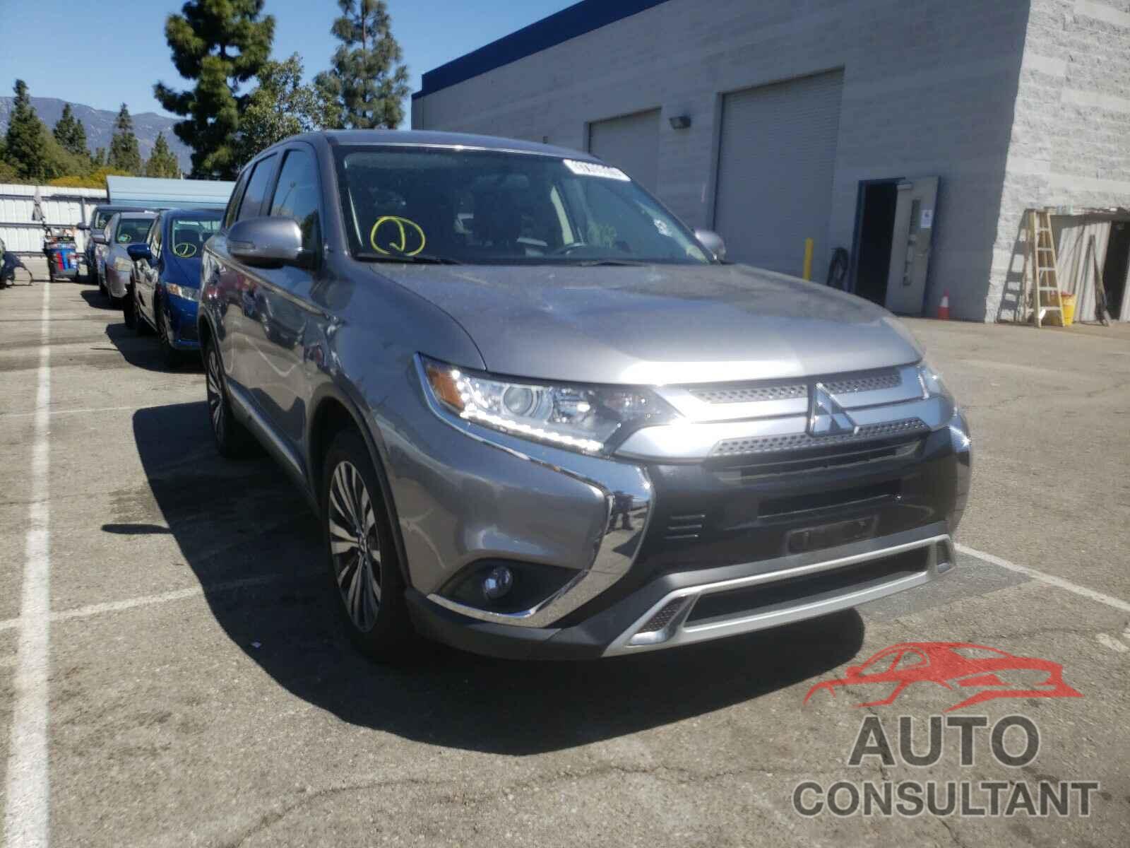 MITSUBISHI OUTLANDER 2019 - JA4AD3A32KZ035358