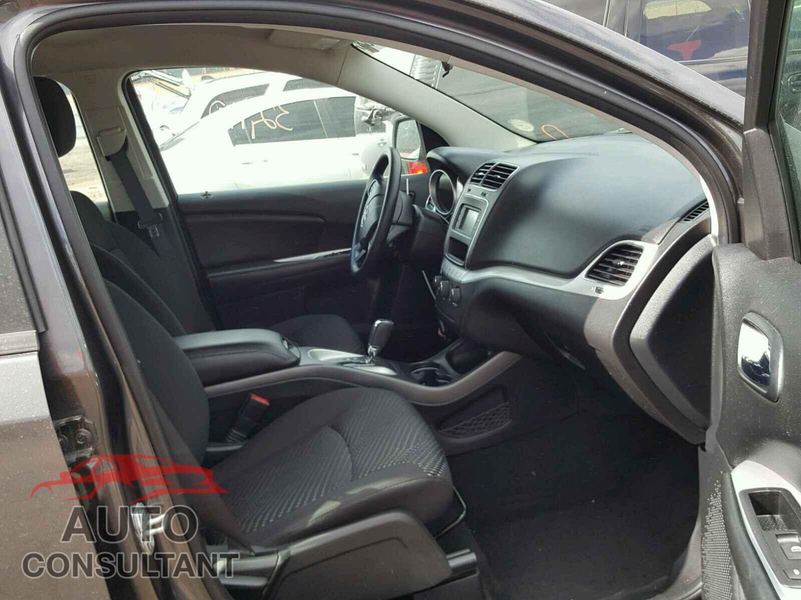 DODGE JOURNEY SE 2015 - 3C4PDCAB2FT681133