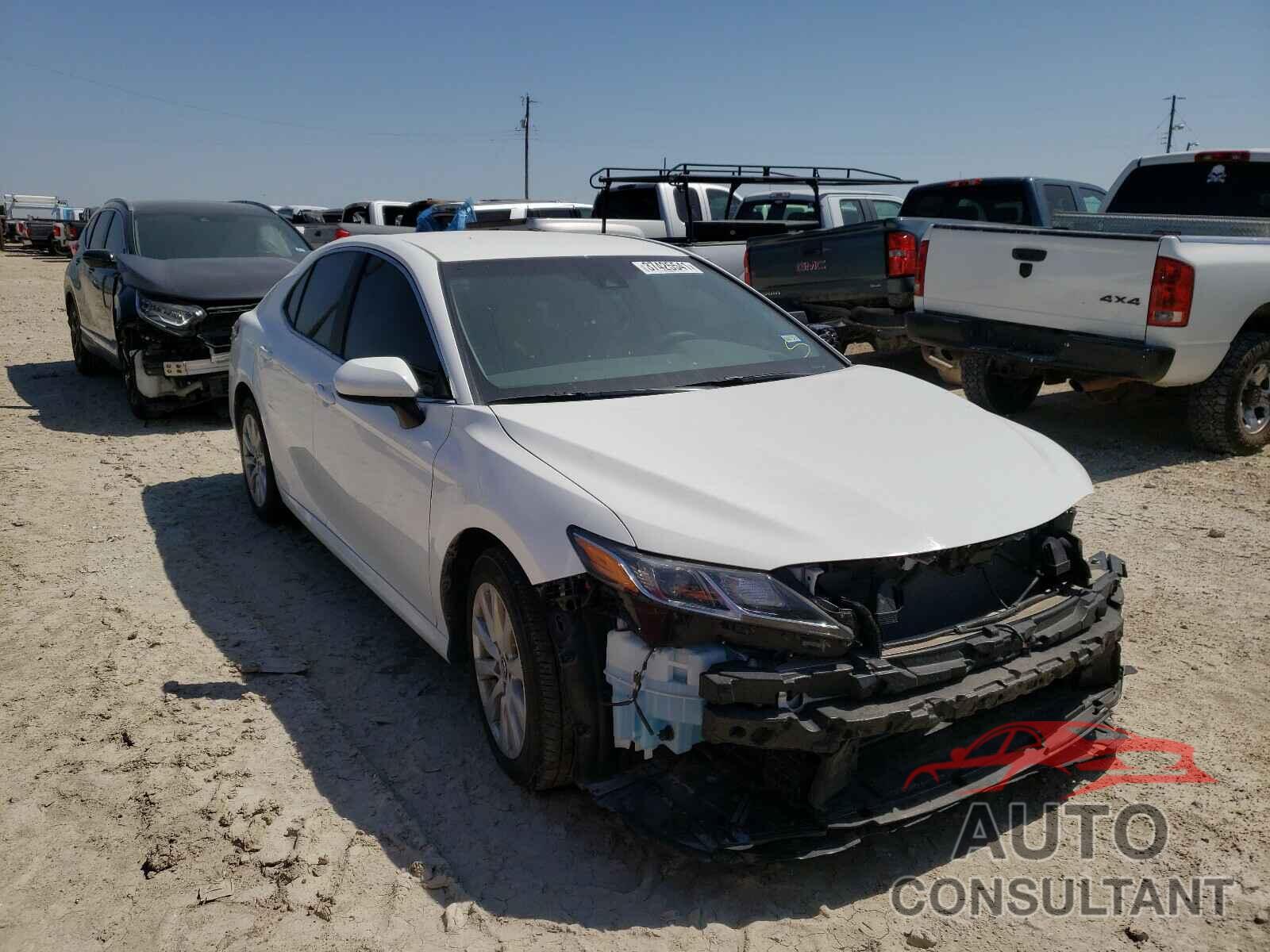 TOYOTA CAMRY 2018 - 4T1B11HK6JU146636