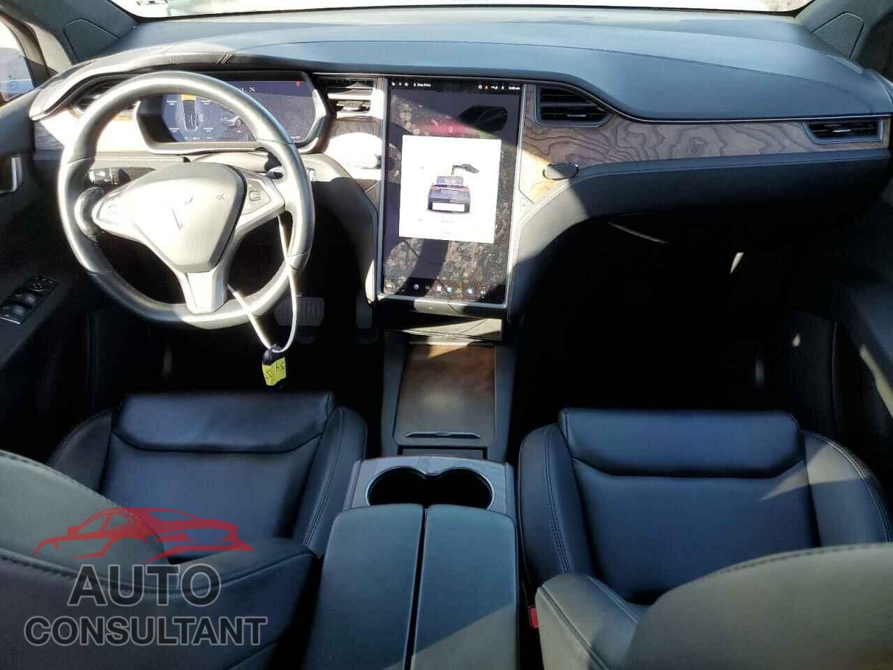 TESLA MODEL X 2021 - 5YJXCAE25MF323098