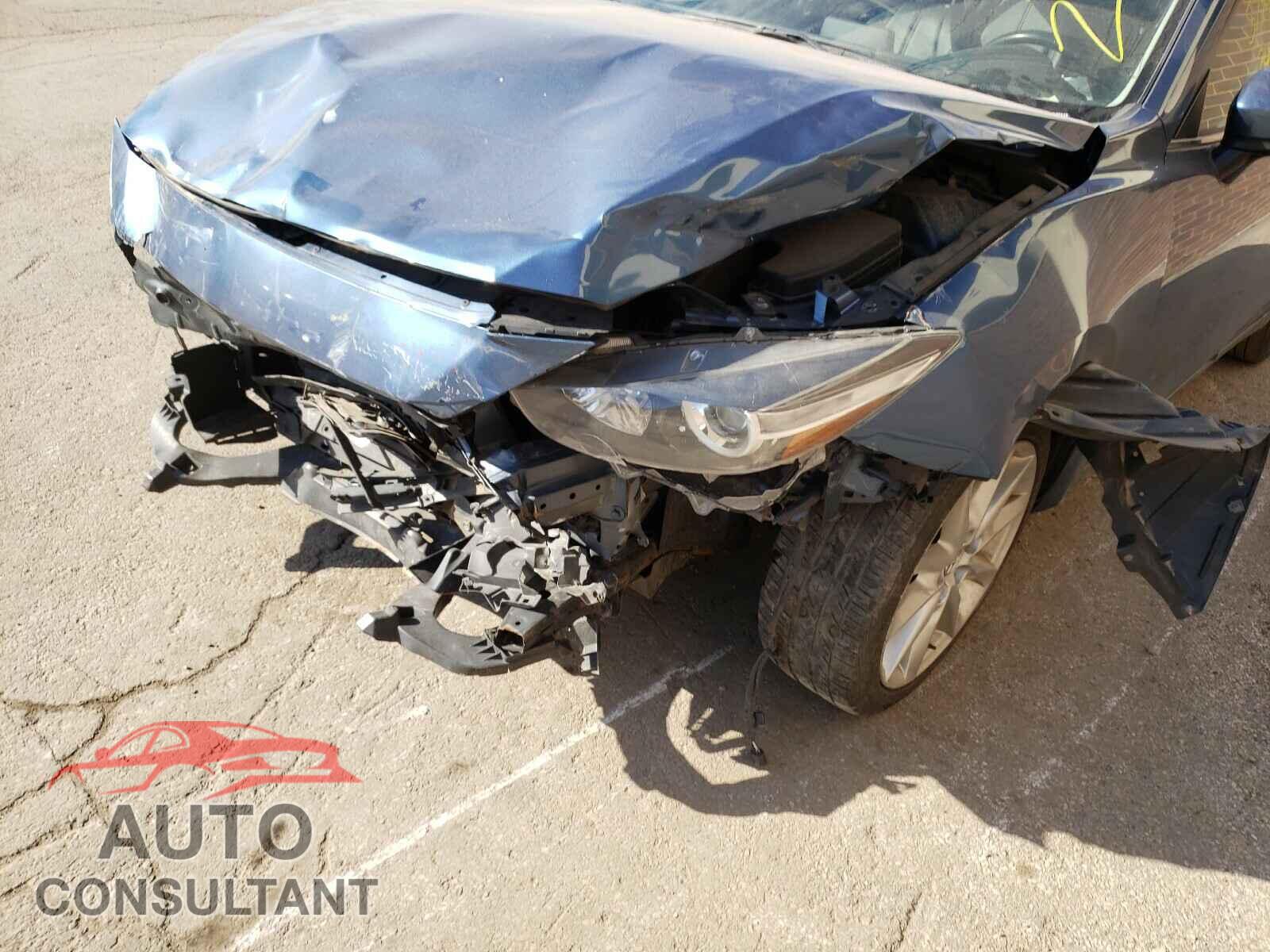 MAZDA 3 2017 - 3MZBN1V76HM110918