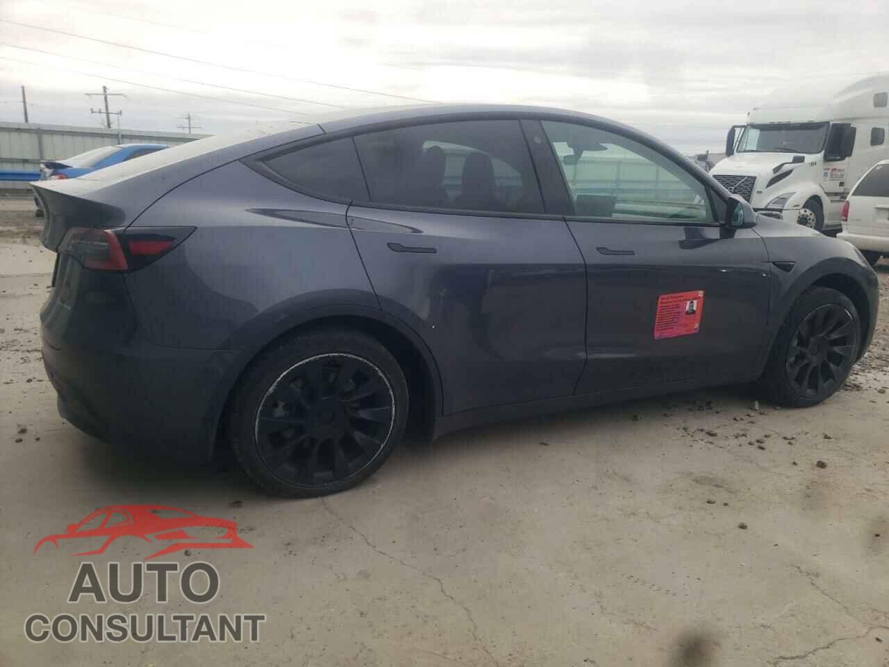 TESLA MODEL Y 2022 - 7SAYGDEE3NF426366