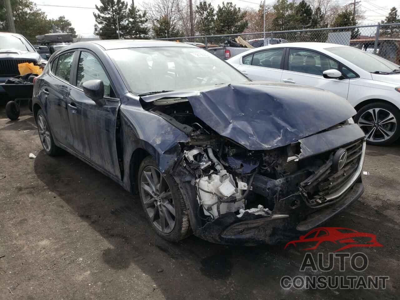 MAZDA 3 2018 - 3MZBN1M38JM170817