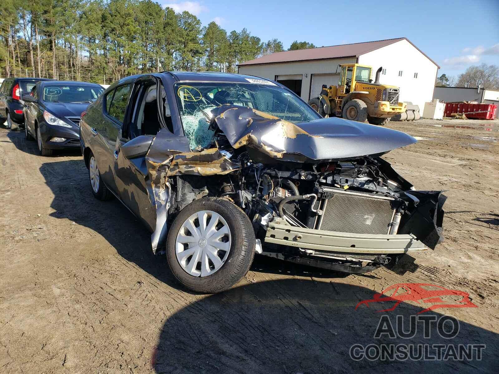 NISSAN VERSA 2019 - 3N1CN7APXKL851492