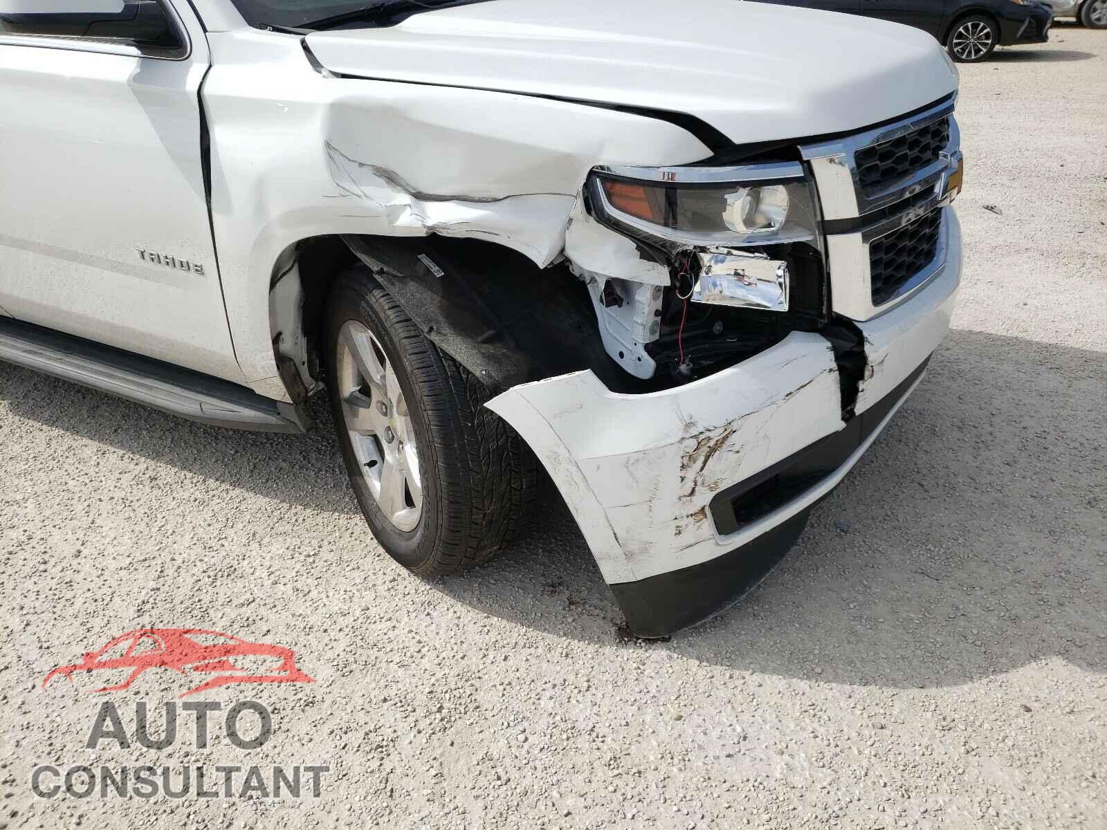 CHEVROLET TAHOE 2017 - 1GNSCBKC0HR357065