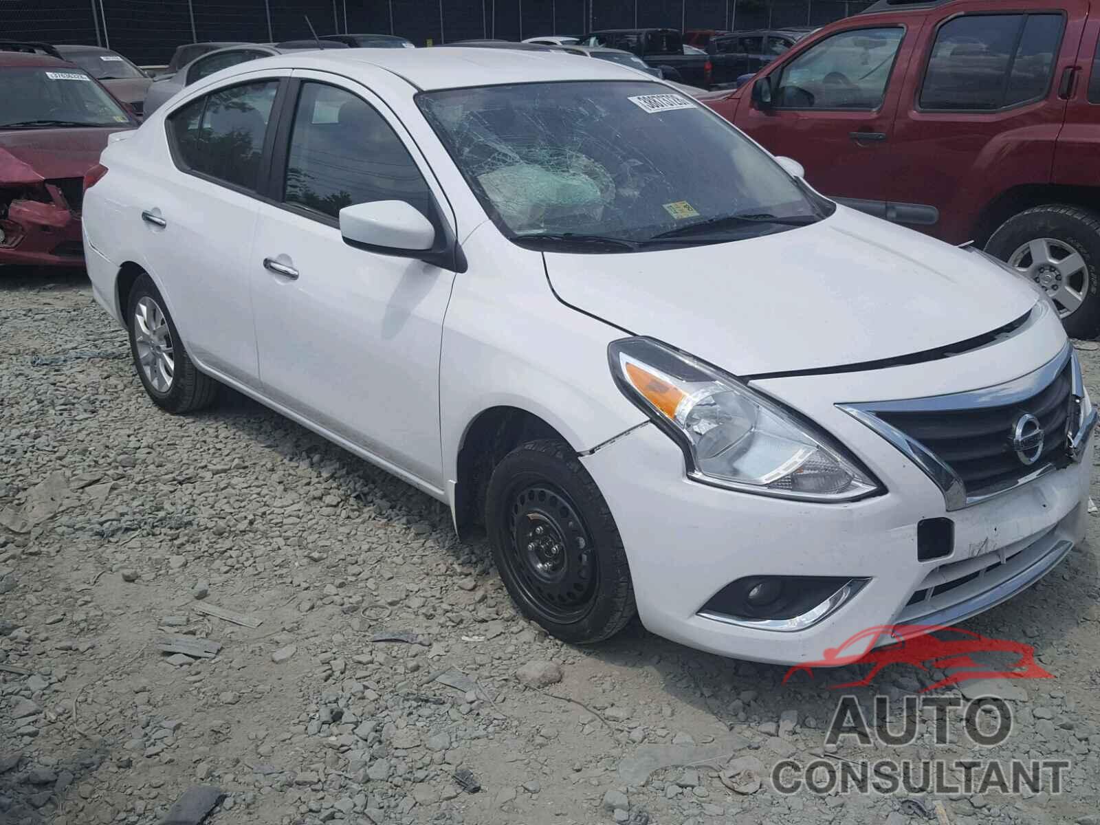 NISSAN VERSA 2017 - 3N1CN7AP0HL907819