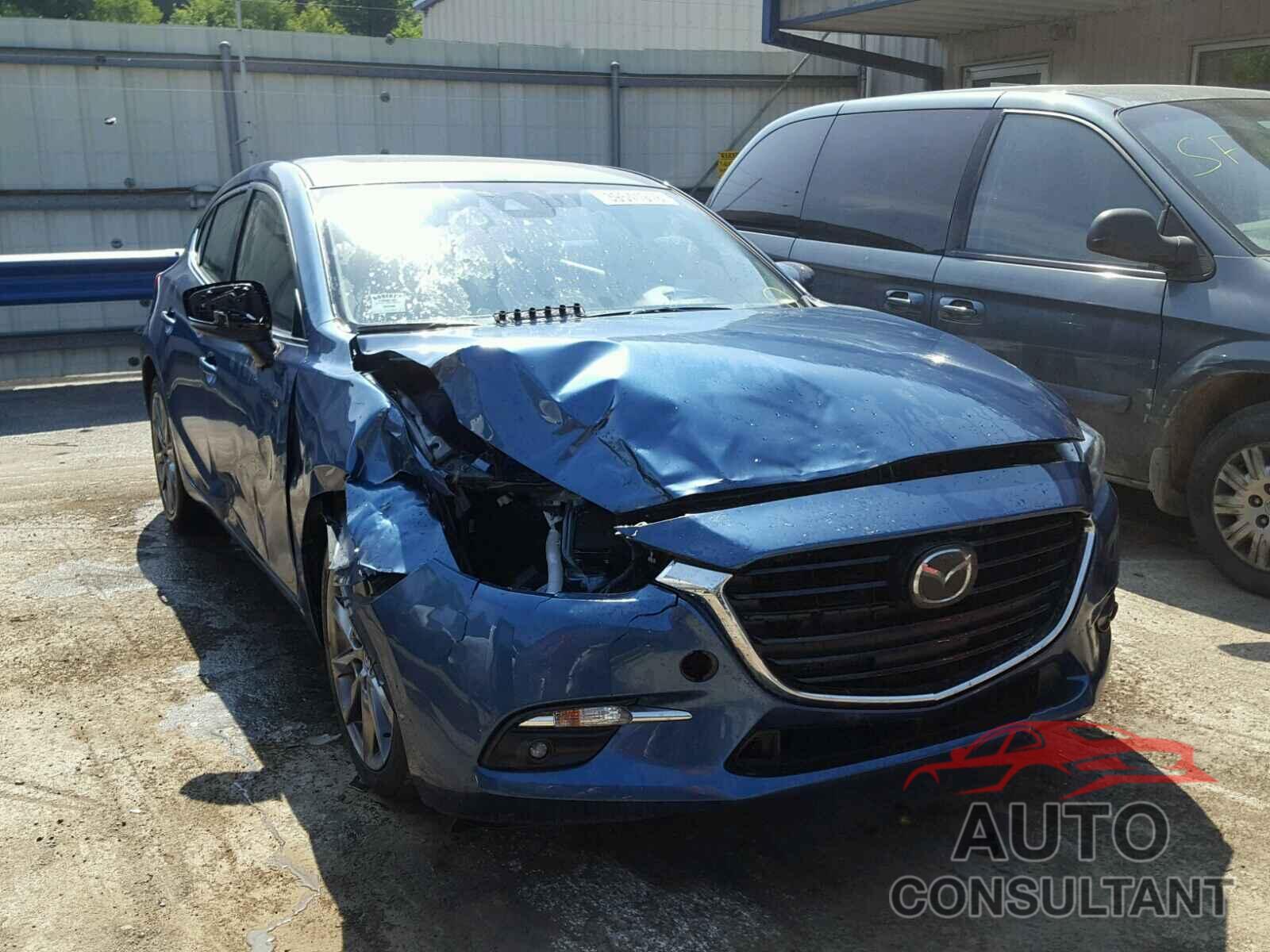 MAZDA 3 2018 - 3MZBN1M35JM166689