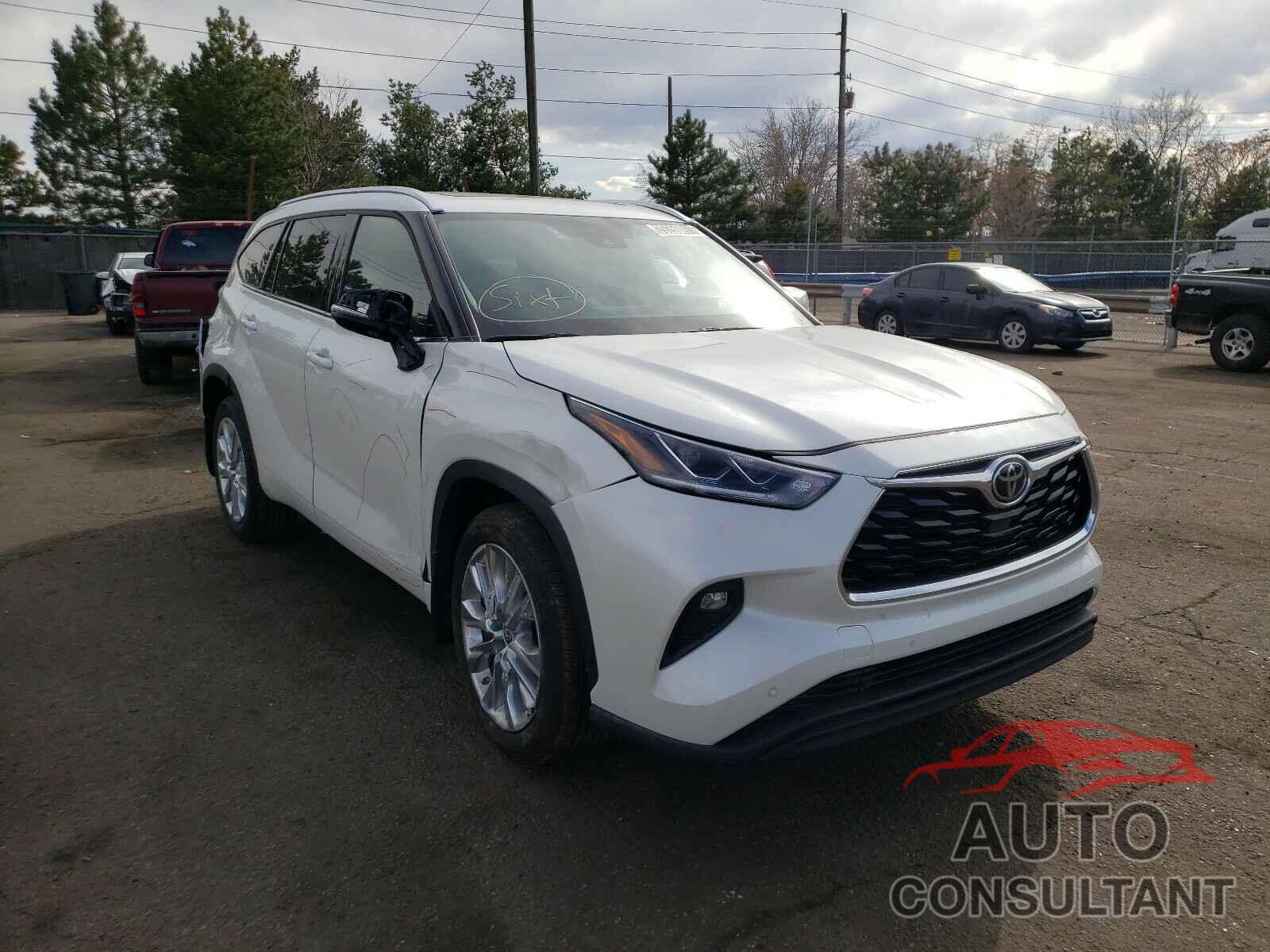 TOYOTA HIGHLANDER 2021 - 5TDDZRBH9MS527083