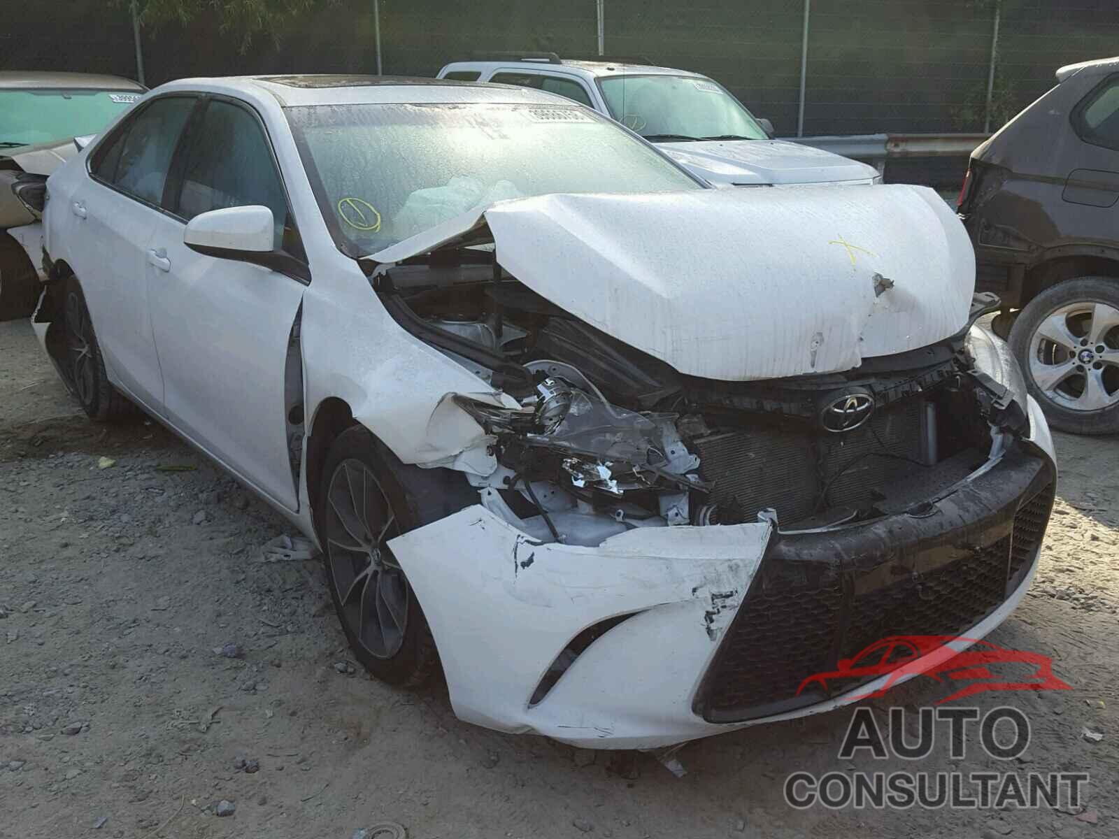 TOYOTA CAMRY 2015 - 4T1BF1FK2FU944708
