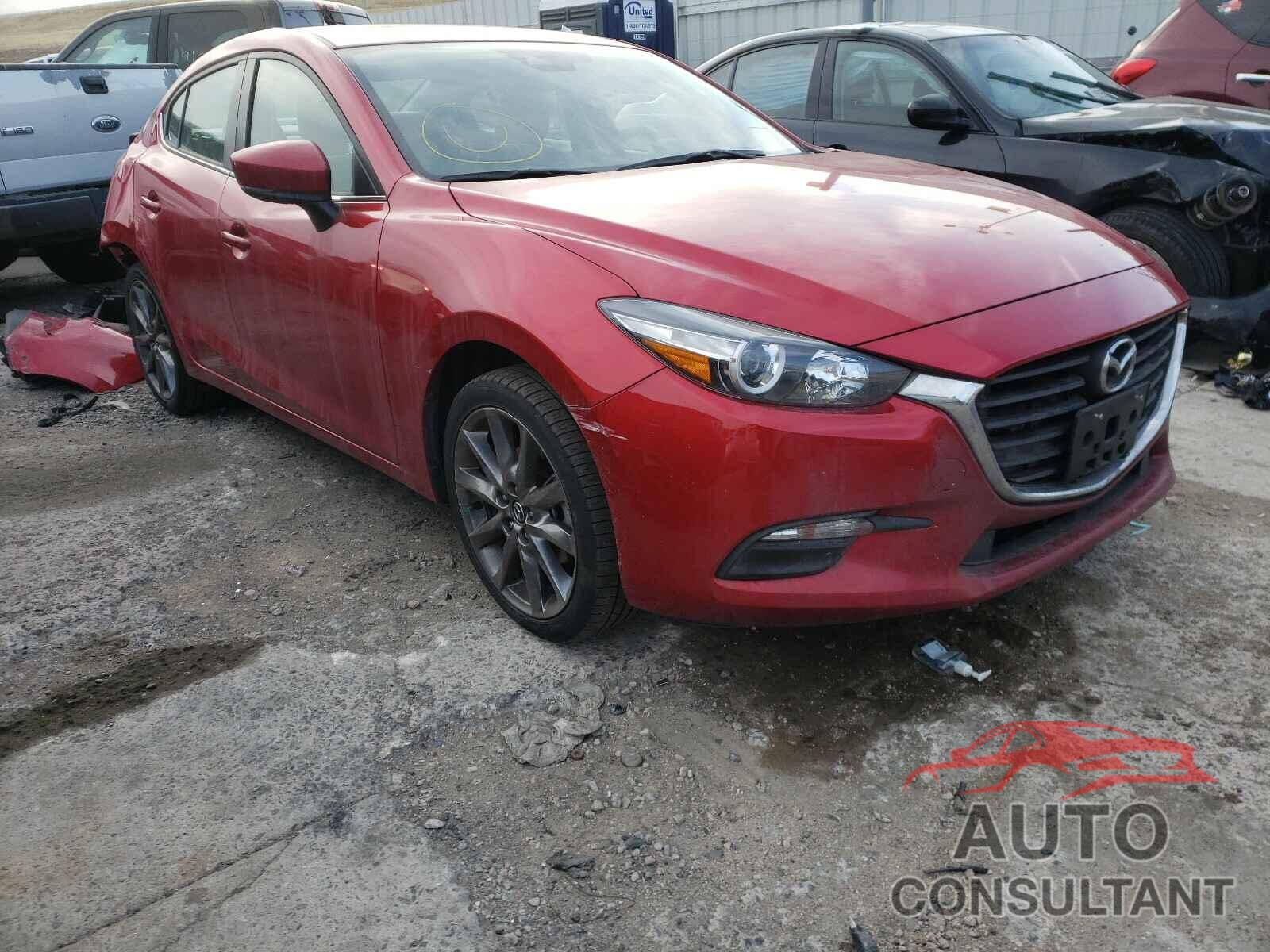 MAZDA 3 2018 - 3MZBN1V34JM267172