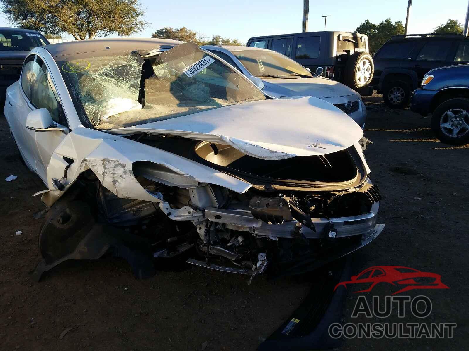 TESLA MODEL 3 2018 - 5YJ3E1EA8JF043509