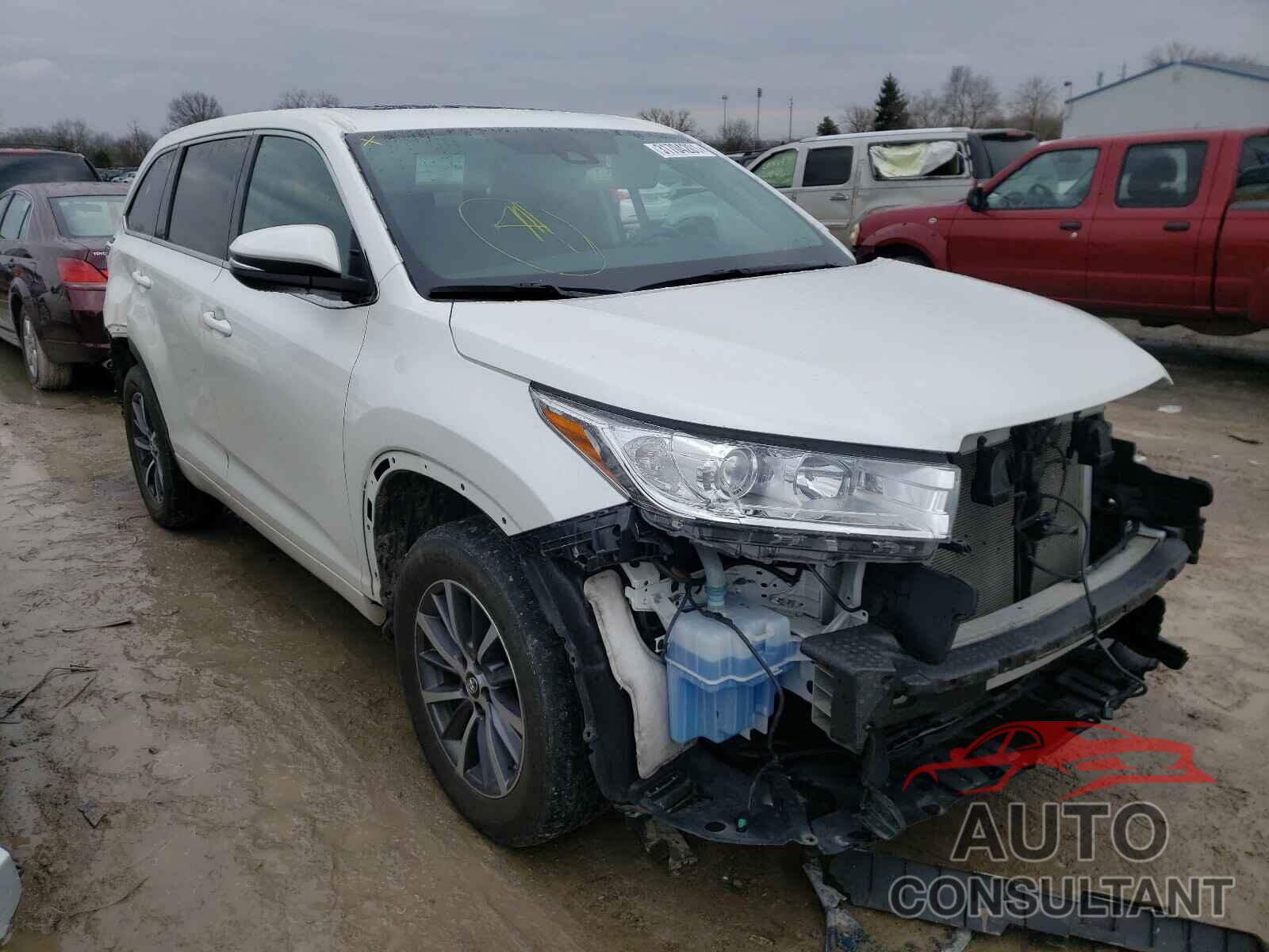 TOYOTA HIGHLANDER 2018 - 5TDJZRFH8JS833572
