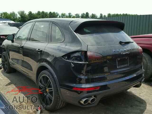 PORSCHE CAYENNE 2016 - WP1AB2A28GLA93030
