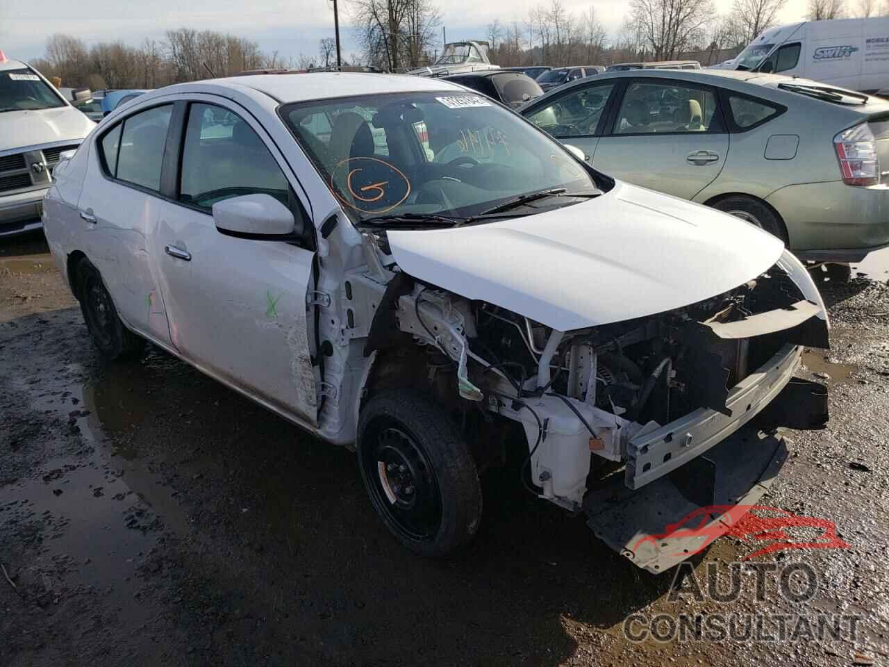 NISSAN VERSA 2019 - 3N1CN7AP4KL859877