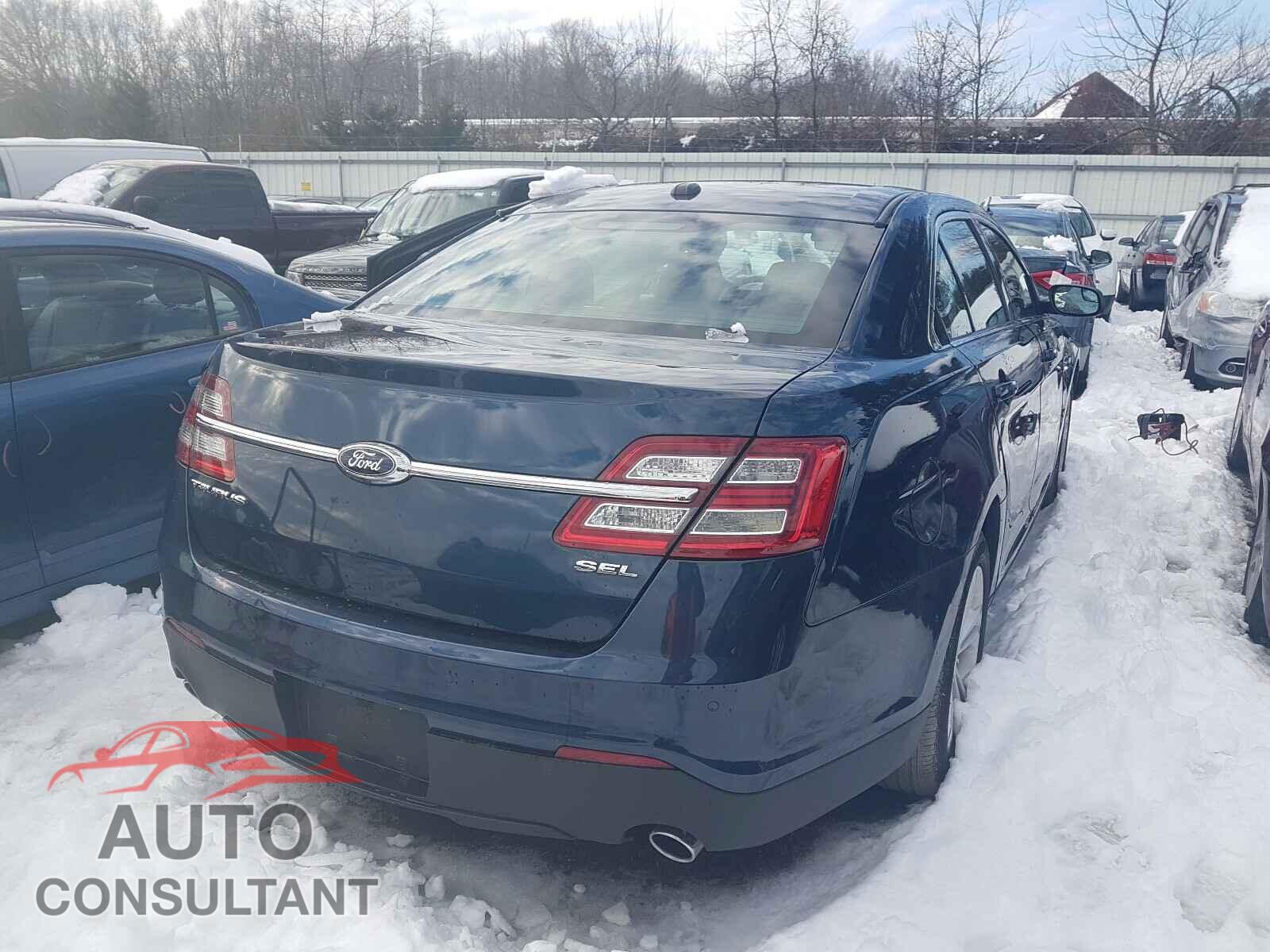 FORD TAURUS 2017 - 1FAHP2E88HG116368