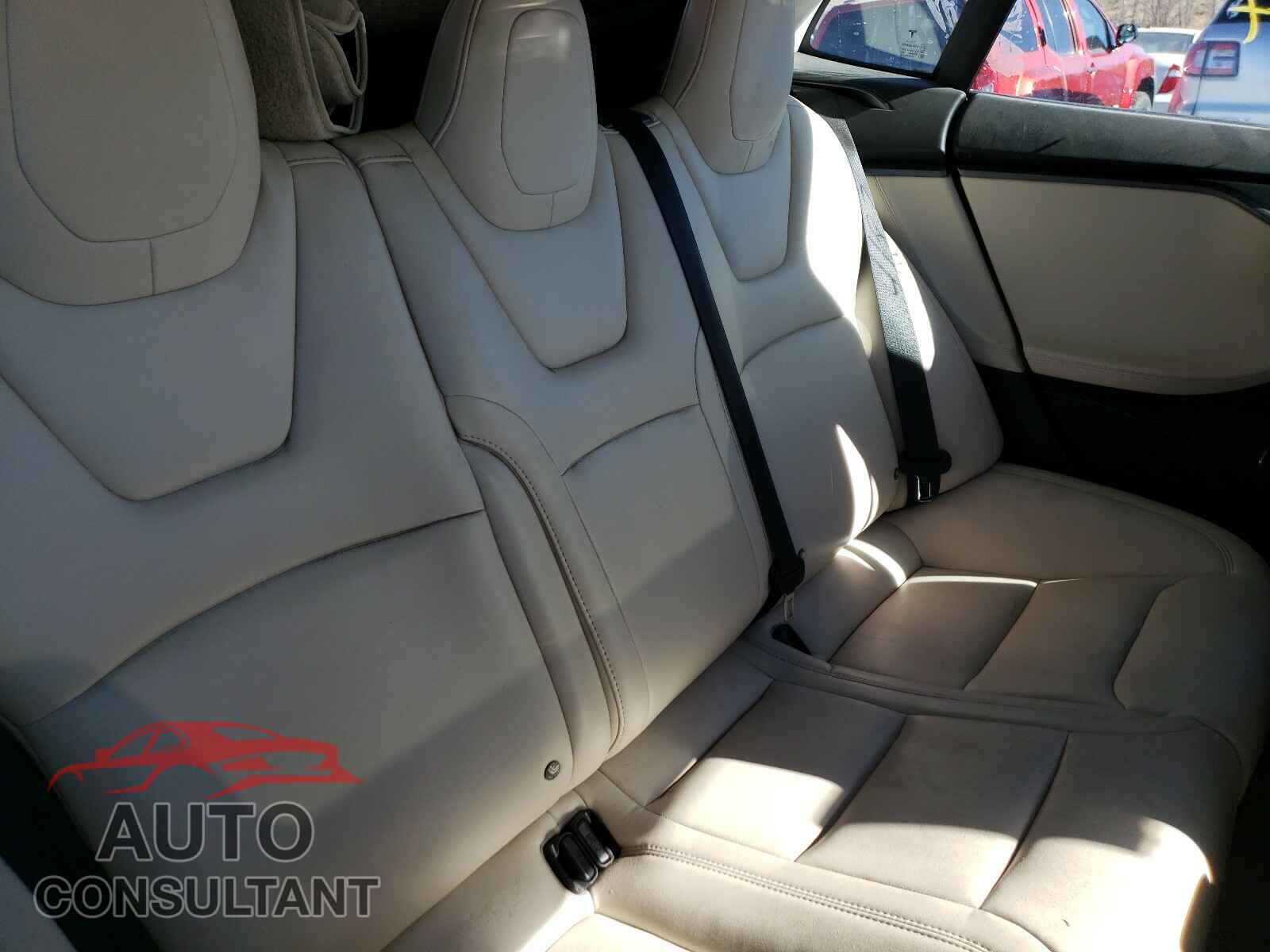 TESLA MODEL S 2018 - 5YJSA1E22JF259386