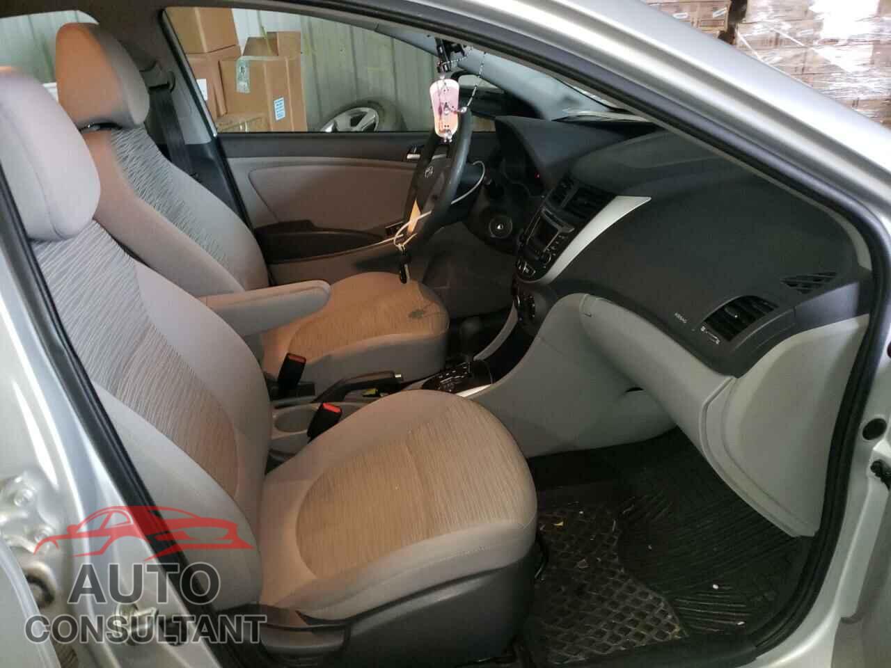 HYUNDAI ACCENT 2017 - KMHCT4AE6HU343322