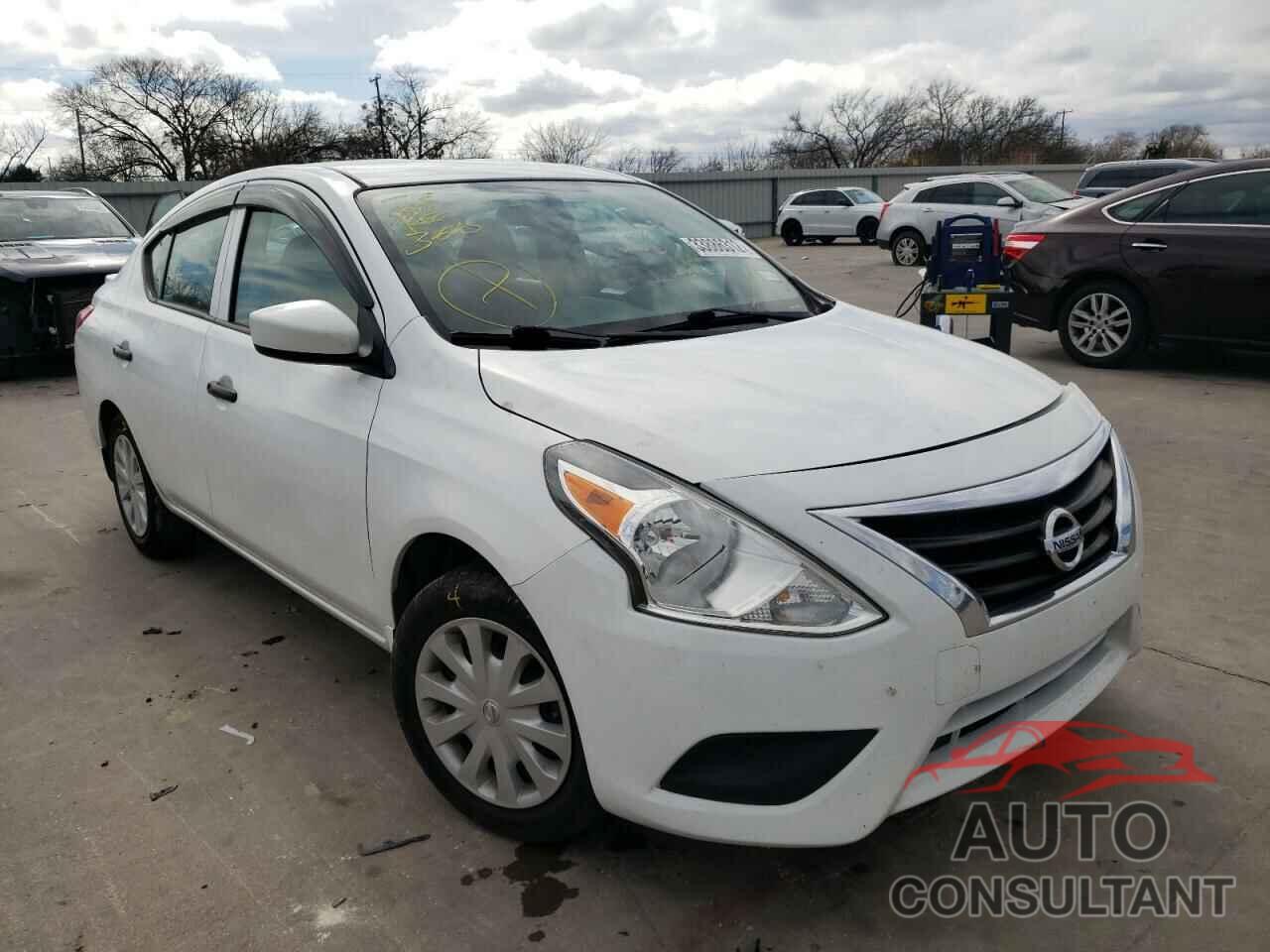 NISSAN VERSA 2018 - 3N1CN7AP7JL859838