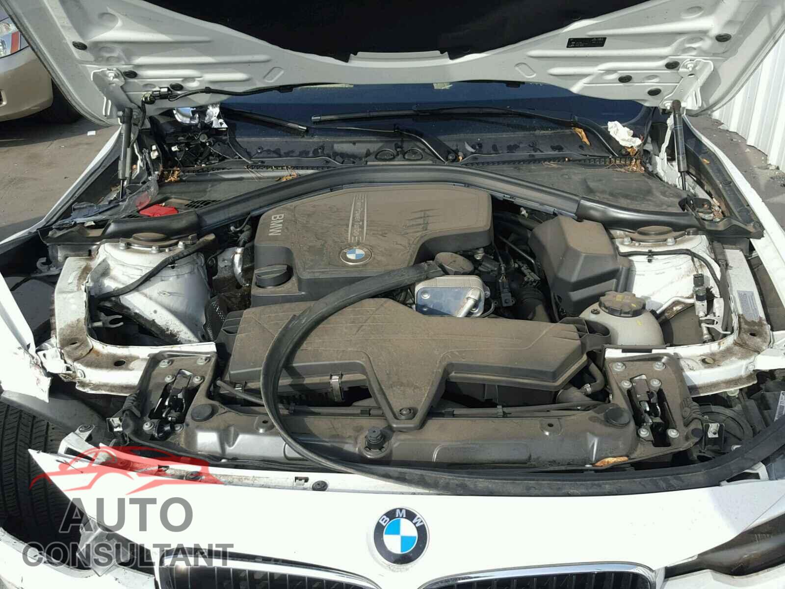 BMW 3 SERIES 2015 - WBA3B1C55FK141595