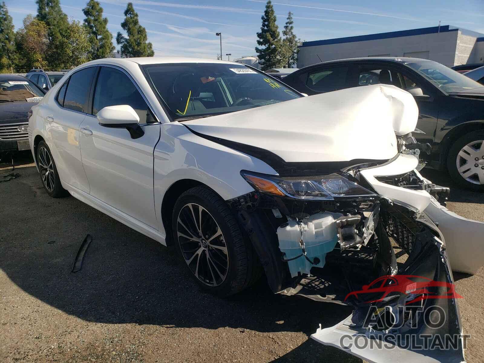 TOYOTA CAMRY 2020 - 4T1G11AK4LU939355
