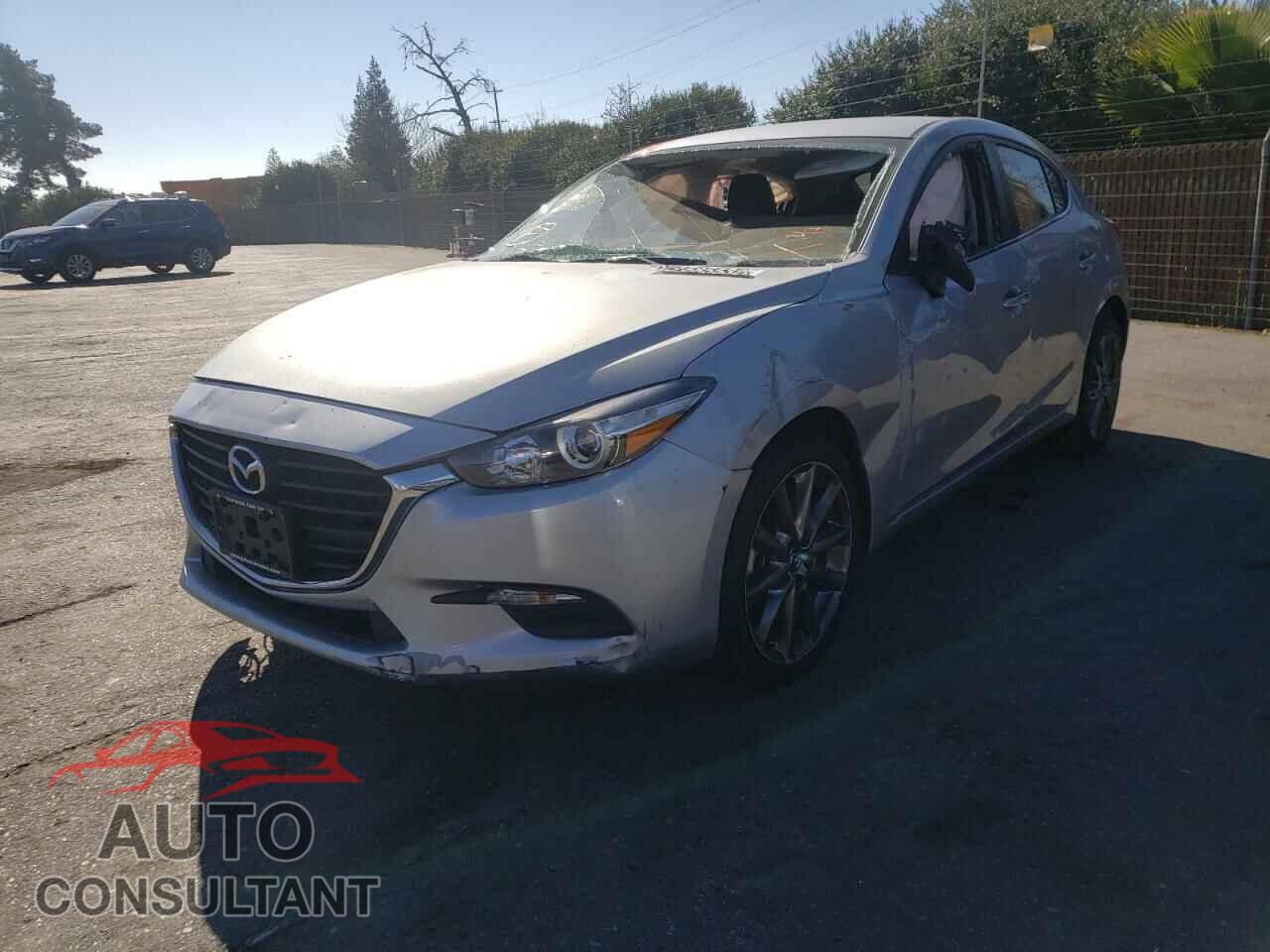 MAZDA 3 2018 - 3MZBN1L30JM199648