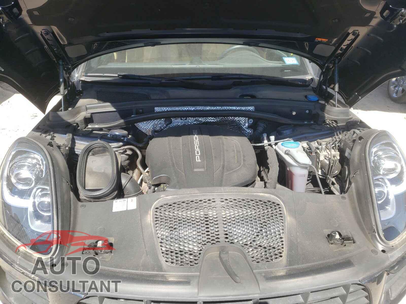 PORSCHE MACAN 2018 - WP1AA2A58JLB12101