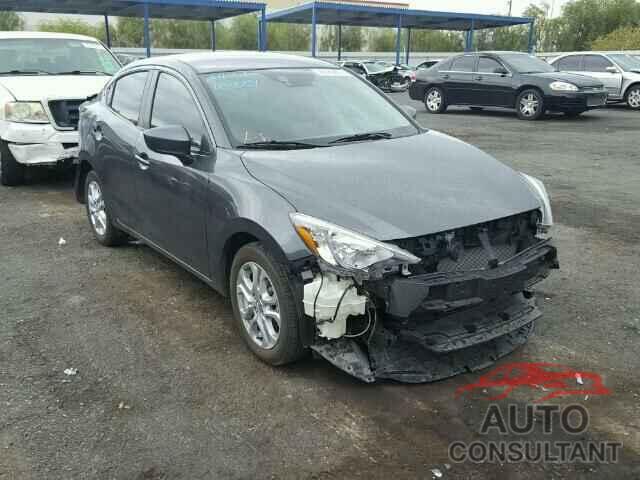 TOYOTA YARIS 2017 - 3MYDLBYV9HY161258