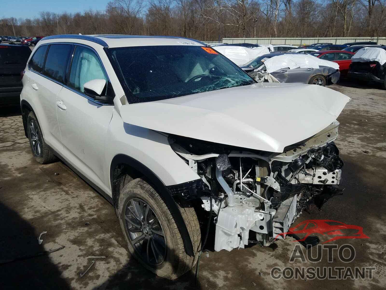 TOYOTA HIGHLANDER 2019 - 5TDJZRFH5KS620497