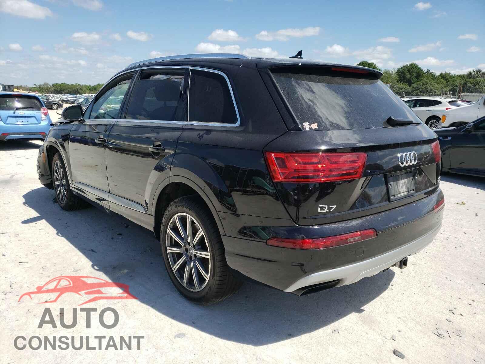 AUDI Q7 2018 - WA1VAAF76JD040472