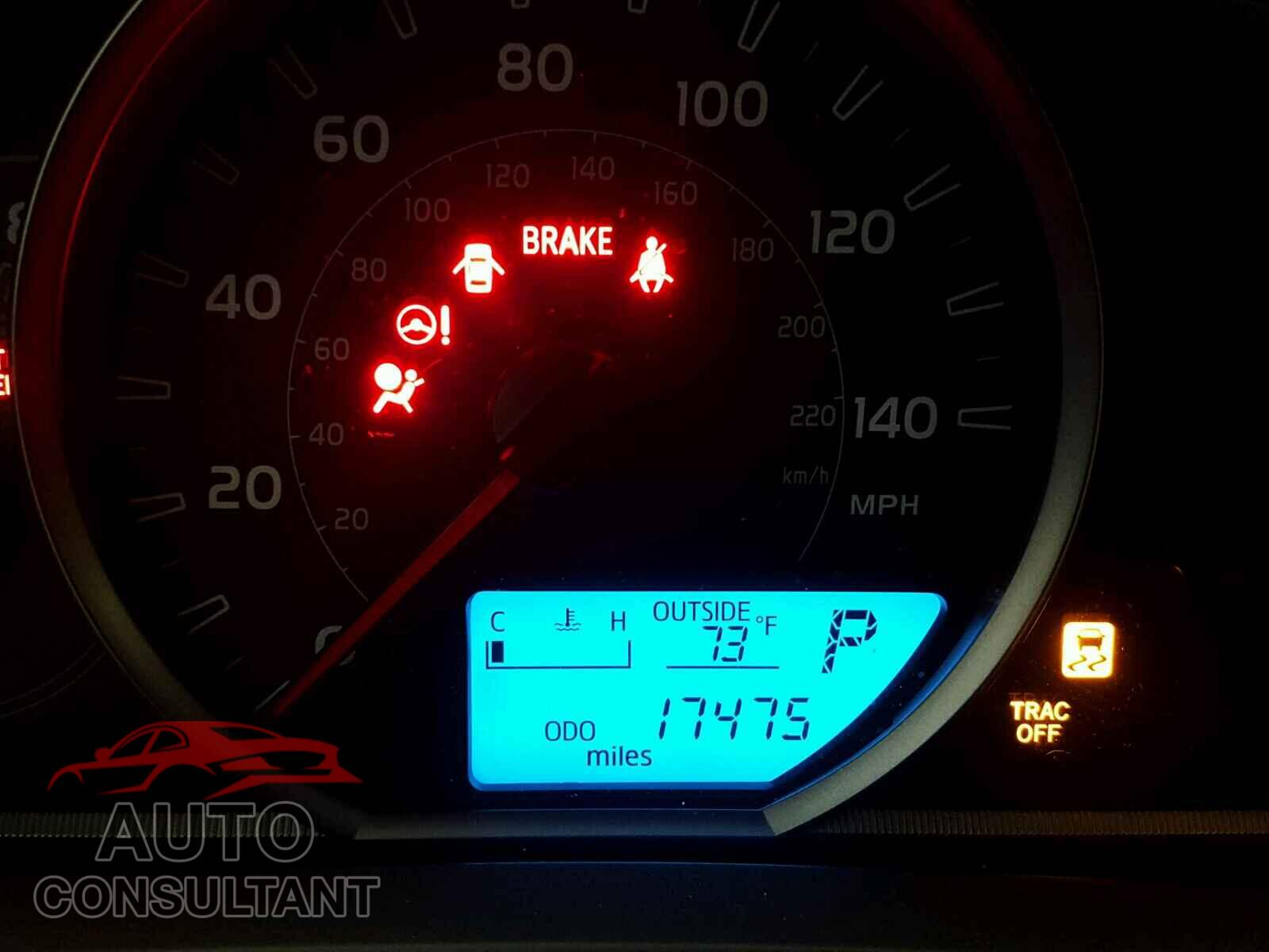 TOYOTA RAV4 2015 - JTMRFREV9FD154190