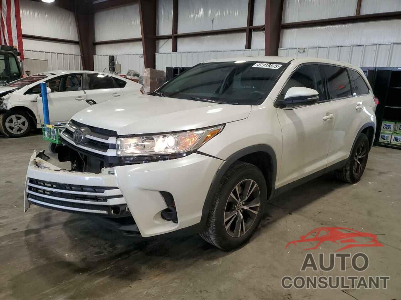 TOYOTA HIGHLANDER 2019 - 5TDZARFH0KS043291