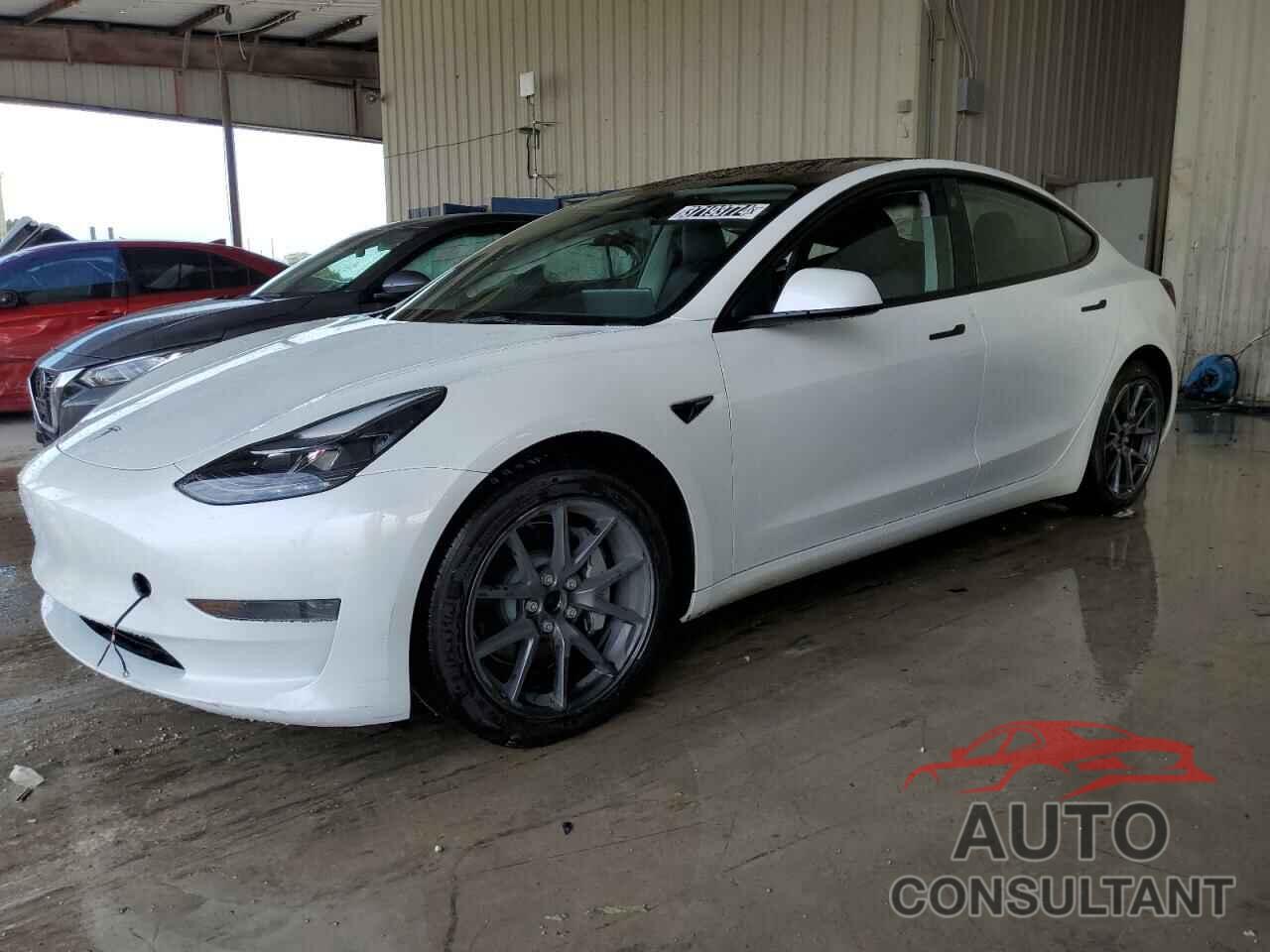 TESLA MODEL 3 2023 - 5YJ3E1EA4PF437145