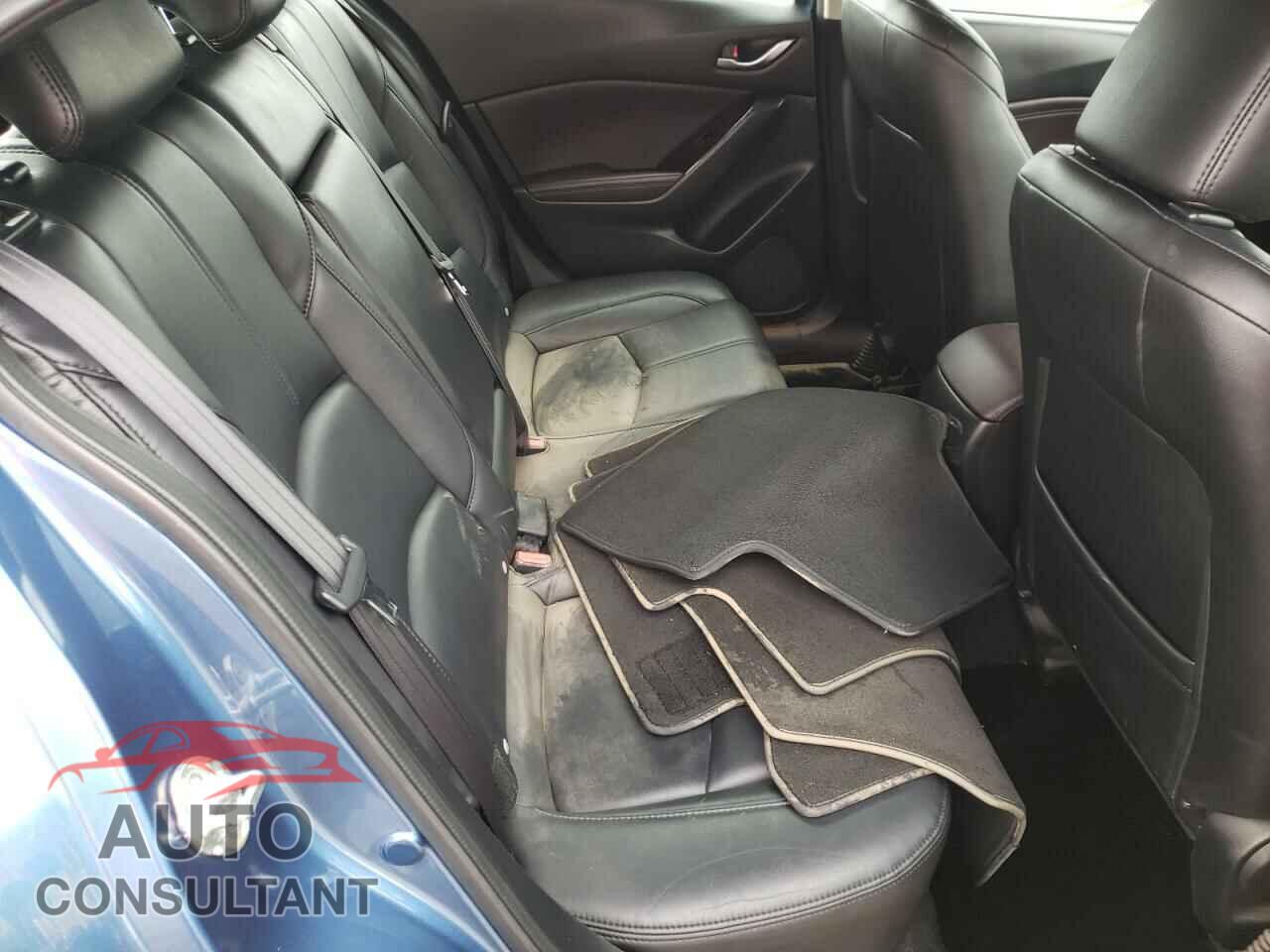 MAZDA 3 2017 - 3MZBN1L70HM149667