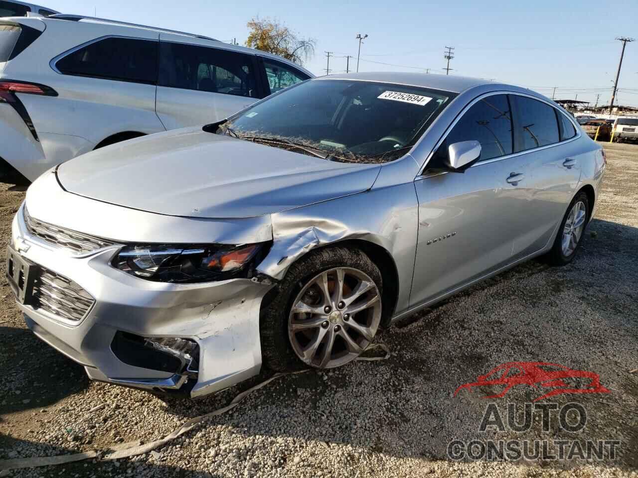 CHEVROLET MALIBU 2017 - 1G1ZE5ST4HF130488