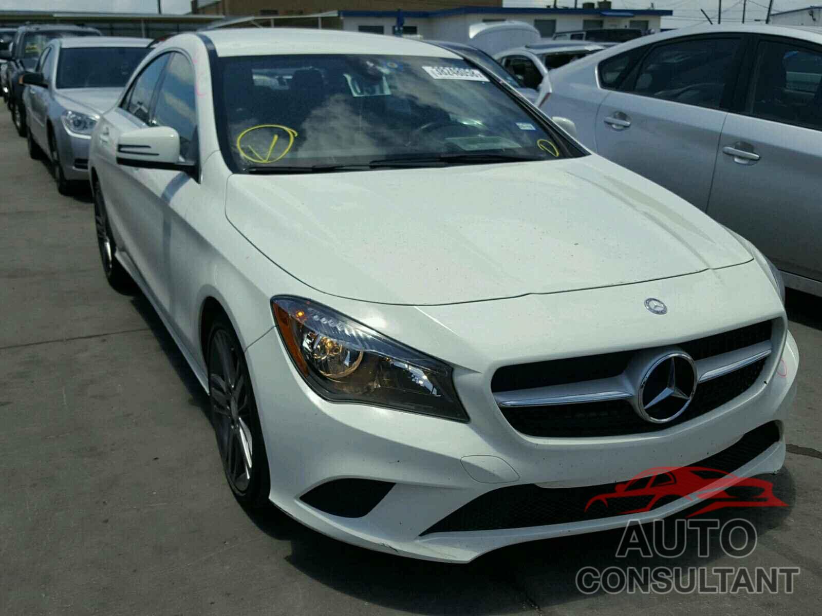 MERCEDES-BENZ CLA 250 2015 - WDDSJ4EB4FN201750