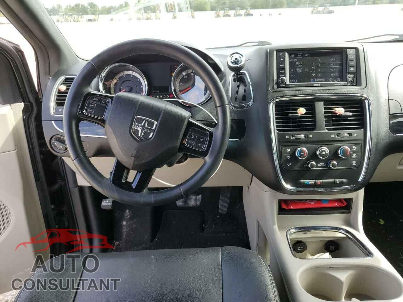 DODGE CARAVAN 2017 - 2C4RDGCGXHR800111