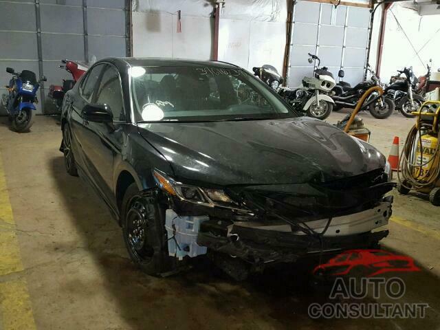 TOYOTA CAMRY 2018 - 4T1B11HK8JU004353