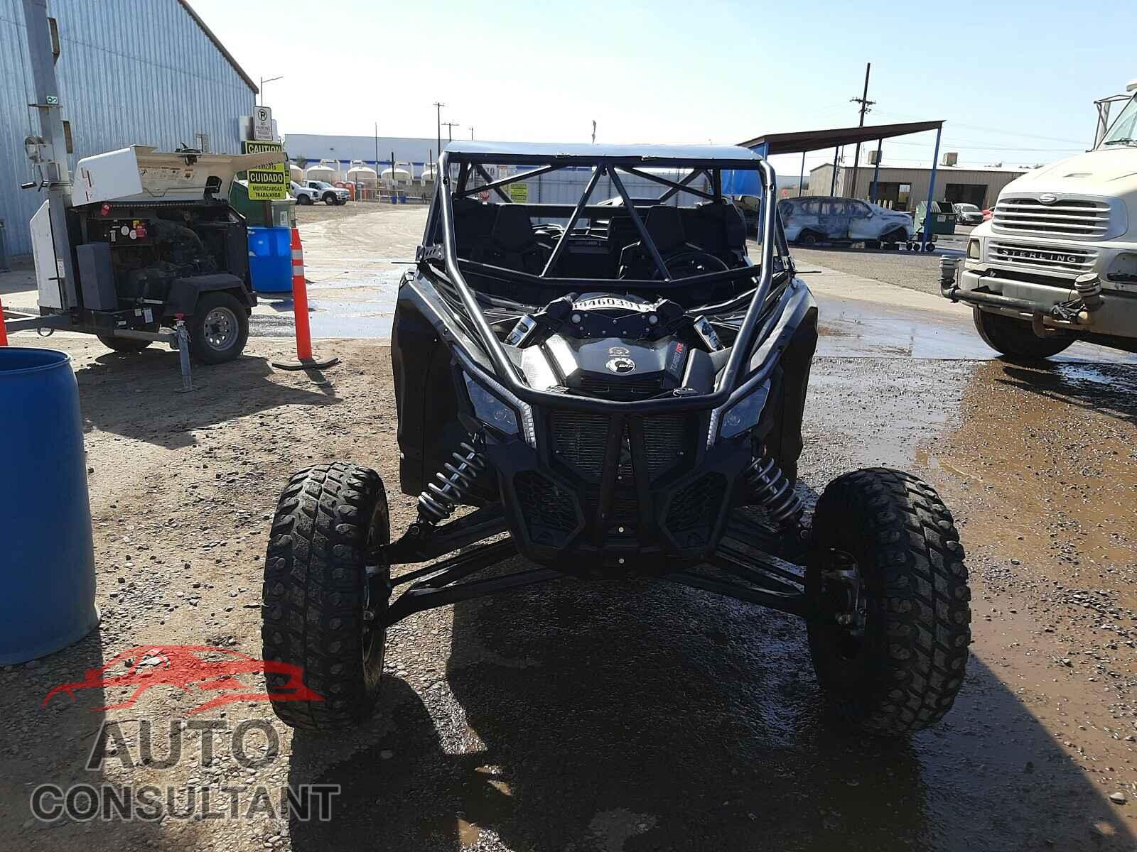 CAN-AM SIDEBYSIDE 2020 - 3JBVXAV2XLK000461