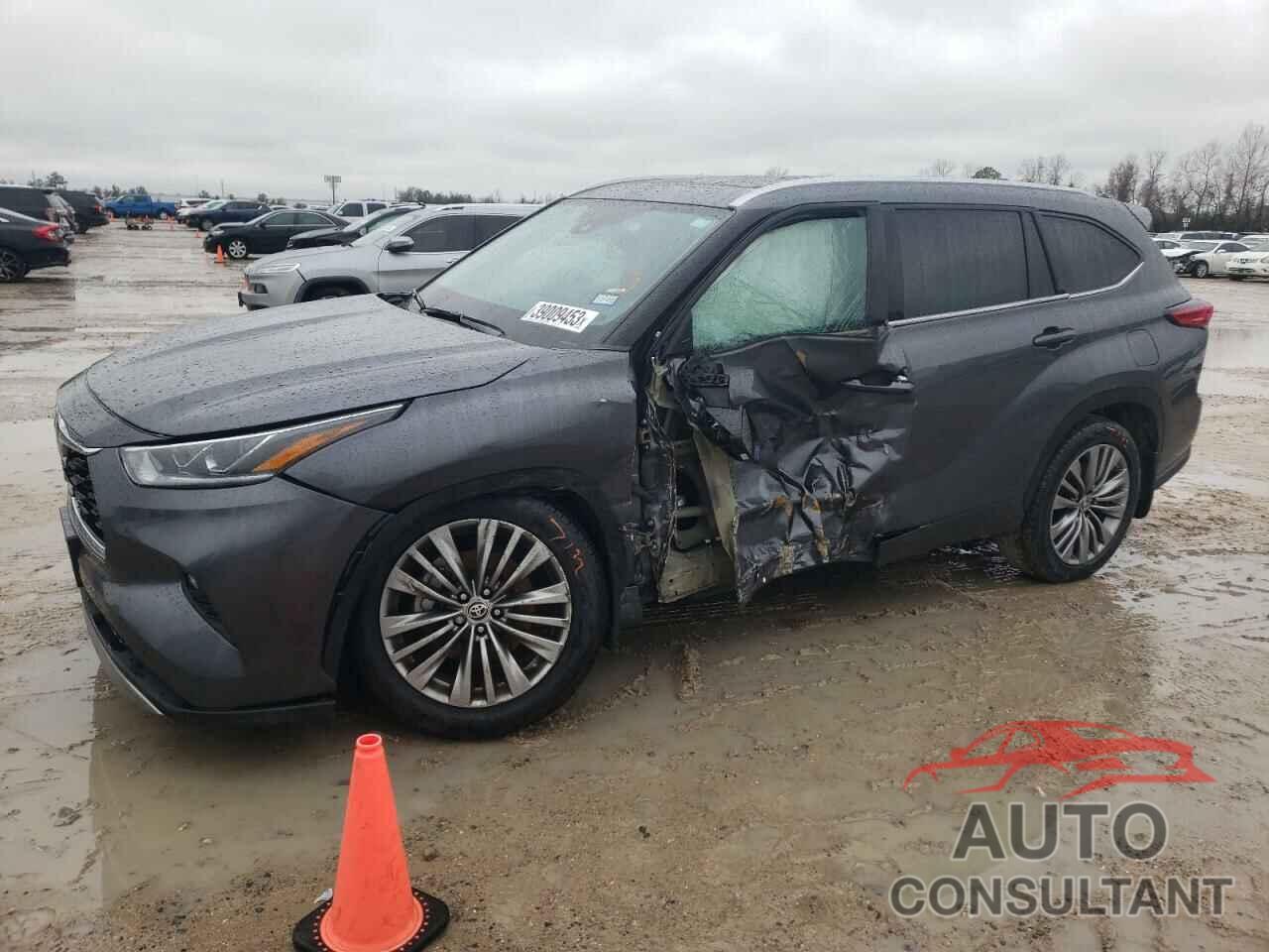 TOYOTA HIGHLANDER 2020 - 5TDFZRAH0LS010084