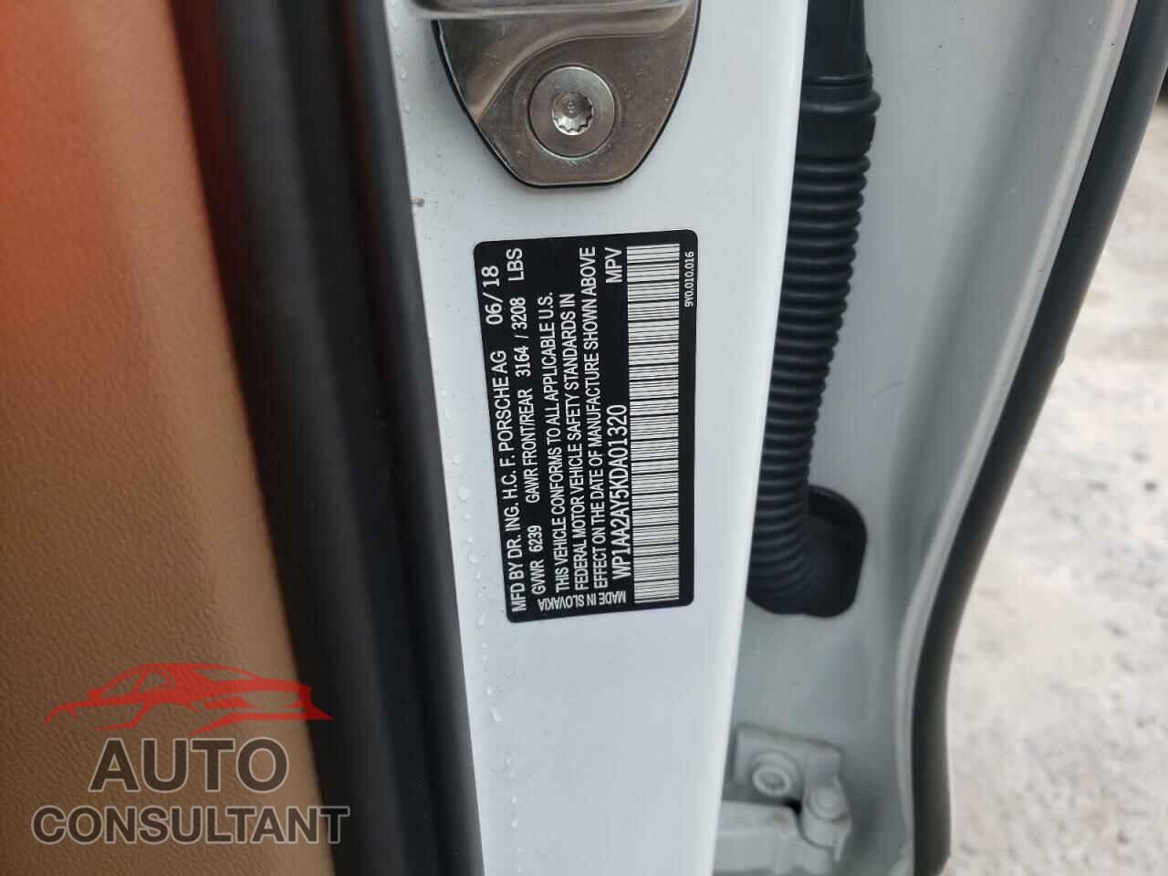 PORSCHE CAYENNE 2019 - WP1AA2AY5KDA01320