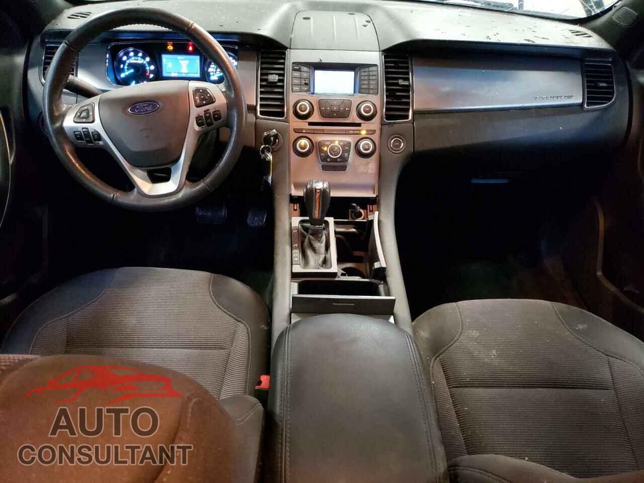 FORD TAURUS 2017 - 1FAHP2E81HG110802