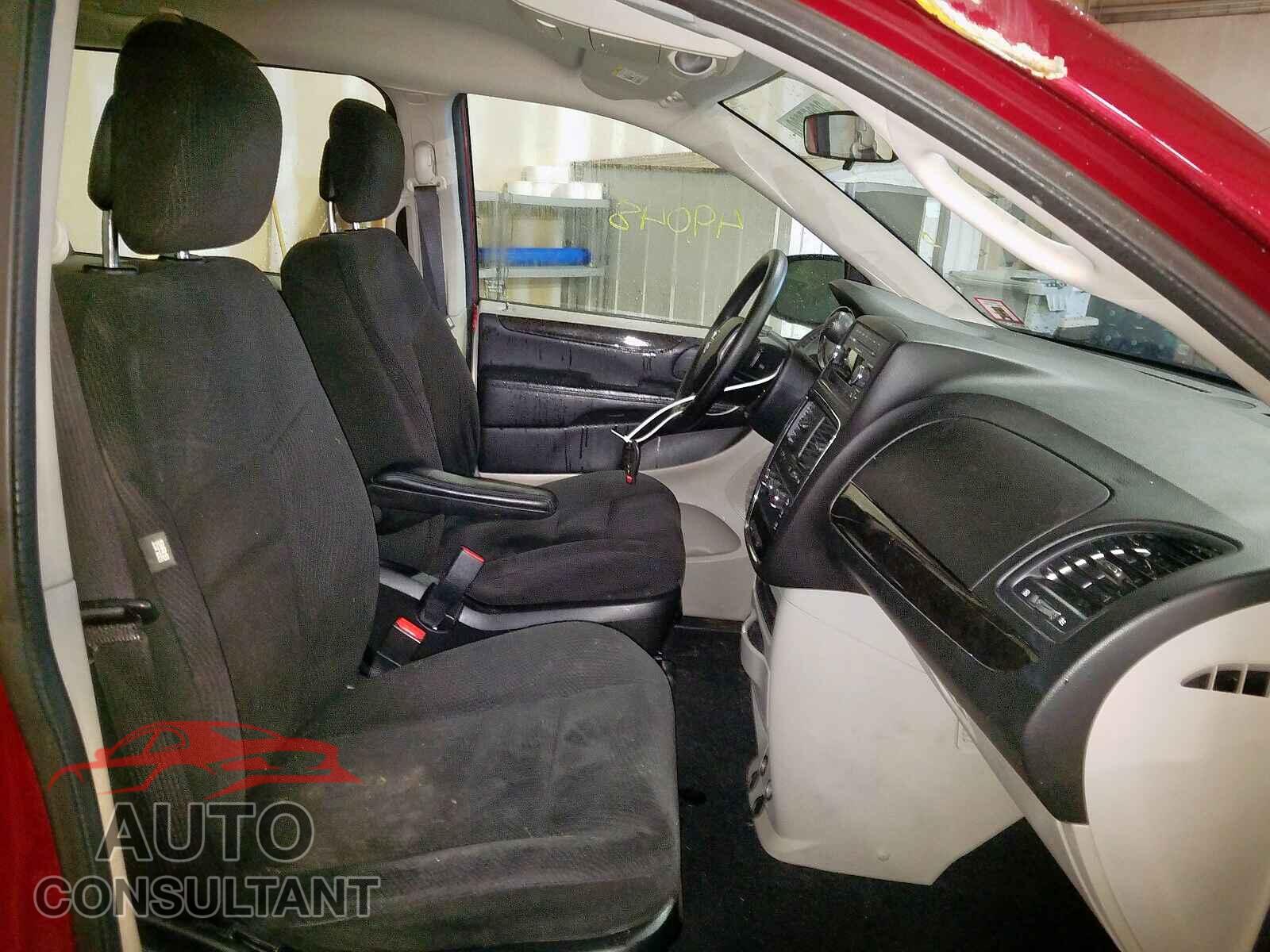 DODGE CARAVAN 2015 - 3C4NJDBB7JT103283