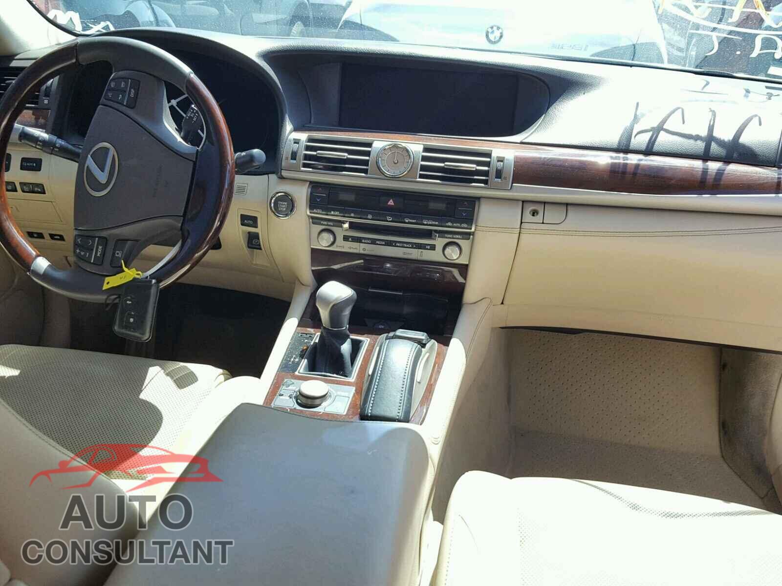 LEXUS LS460 2016 - JTHBL5EF0G5142578