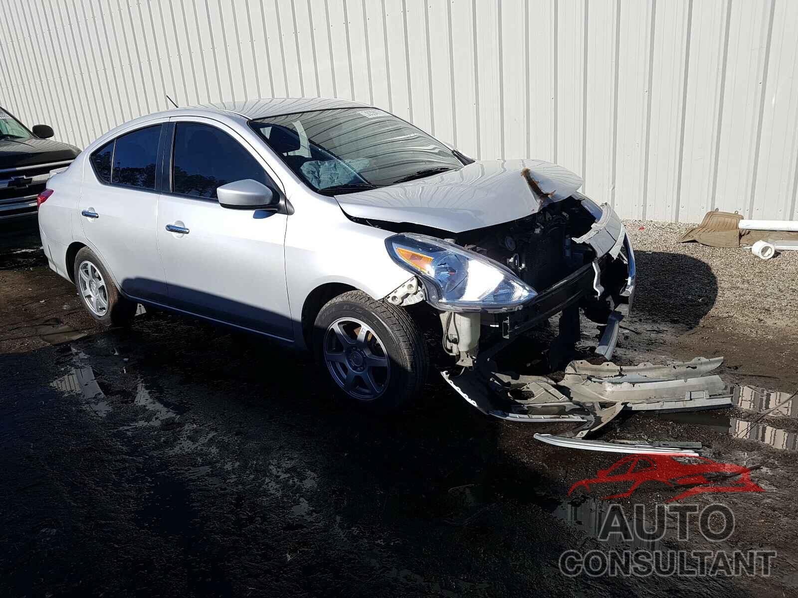 NISSAN VERSA 2017 - 3N1CN7APXHK440530